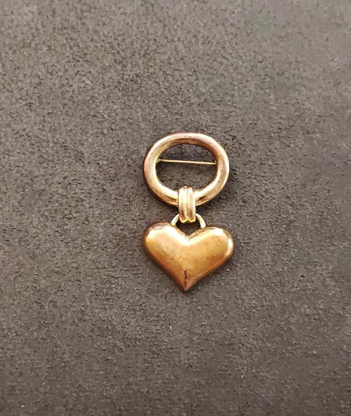 1980s Gold Tone With Dangling Puffy Heart Charm Brooch.