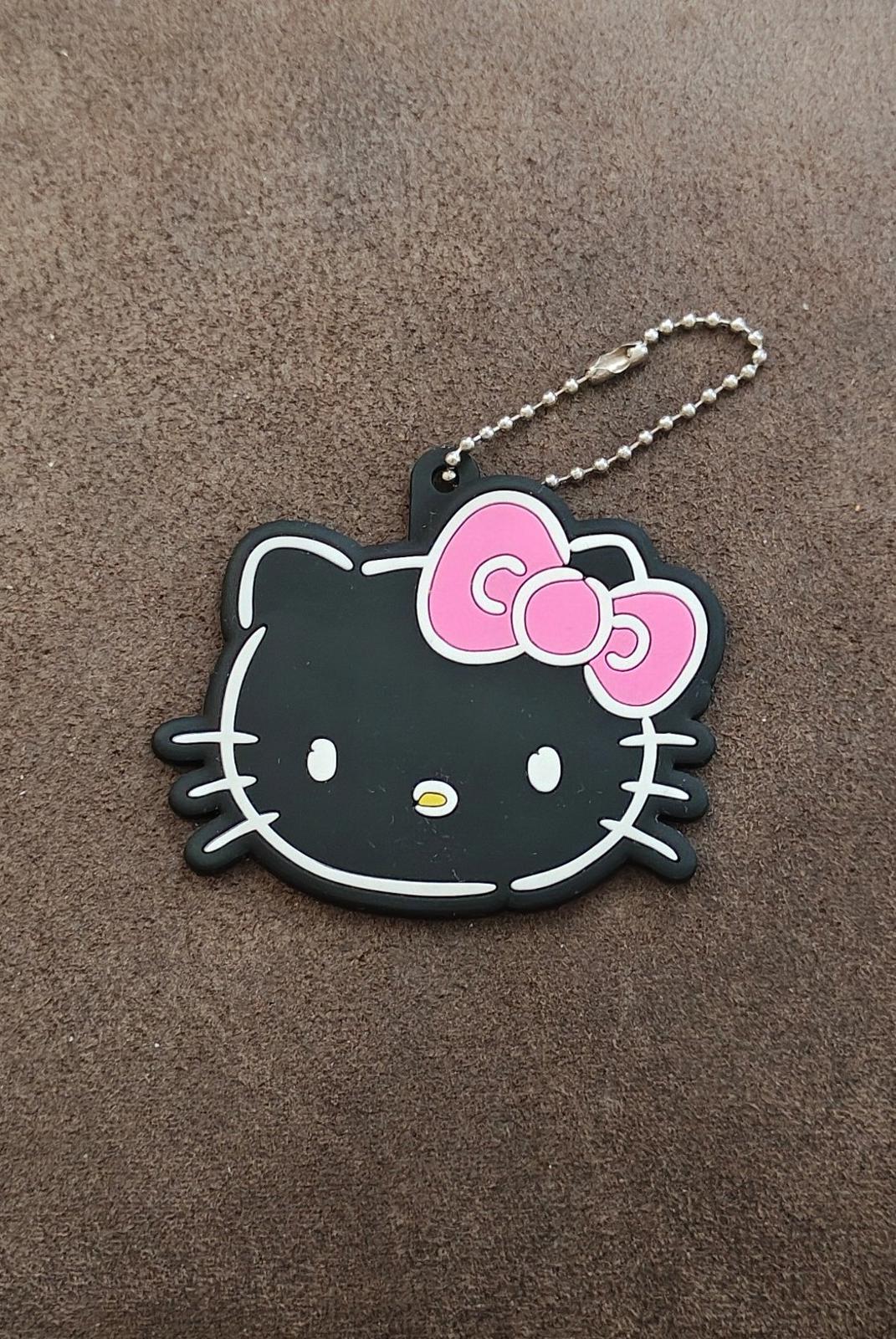 2023 Hello Kitty 3D Embossed Rubber Keychain In Great Condition
