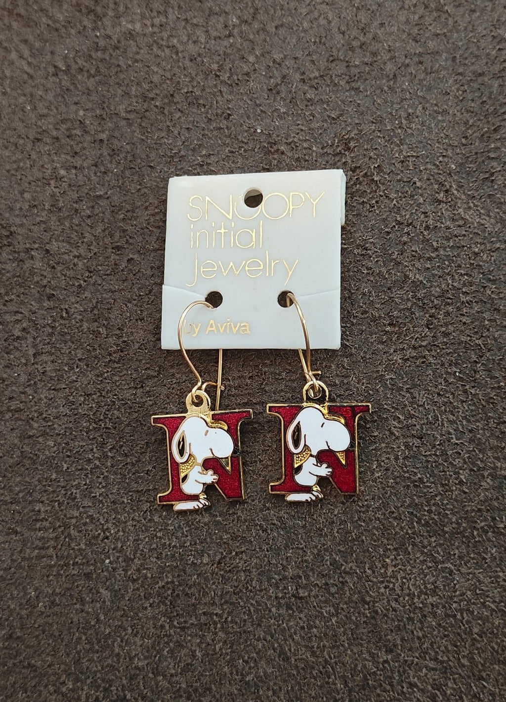 1970s Peanuts Snoopy Initial "N" Gold Tone Cloisonné Enamel Dangle Earrings New.