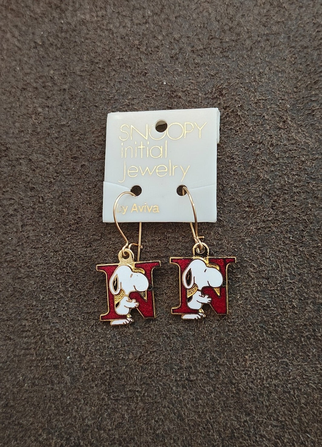 1970s Peanuts Snoopy Initial "N" Gold Tone Cloisonné Enamel Dangle Earrings New.