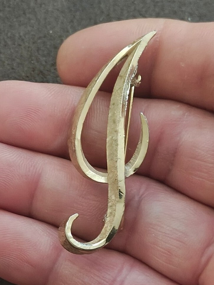 1960/70s Mamselle Gold Tone Monogram Initial J Brooch Pin