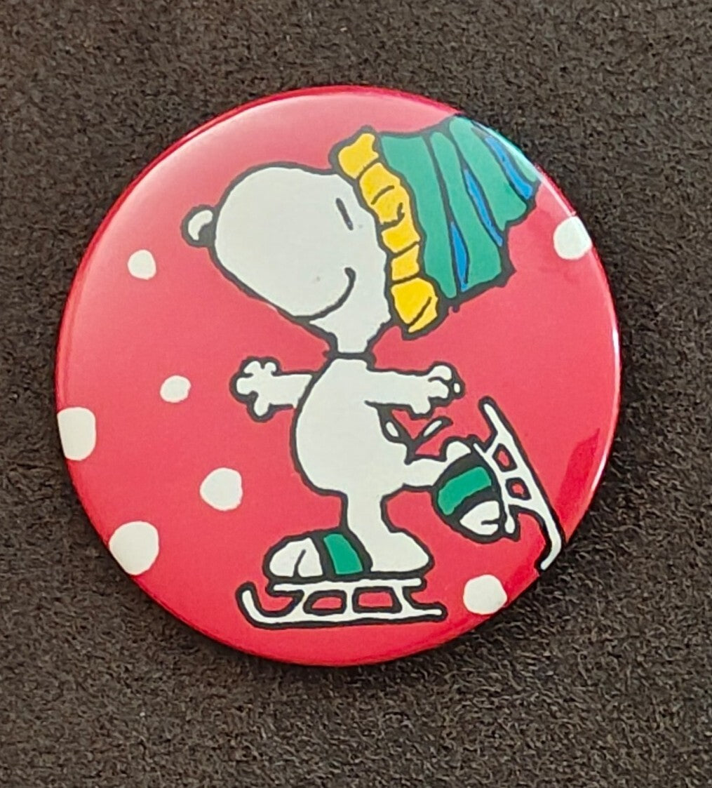 1980s Peanuts Snoopy Ice Skating Holiday Pinback Button