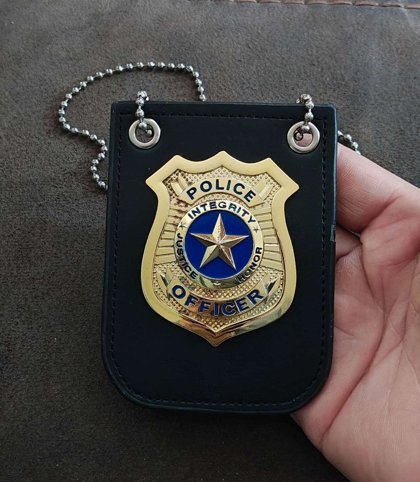 Spooktacular Creations Police Pretend Play Toy Metal Badge With Chain