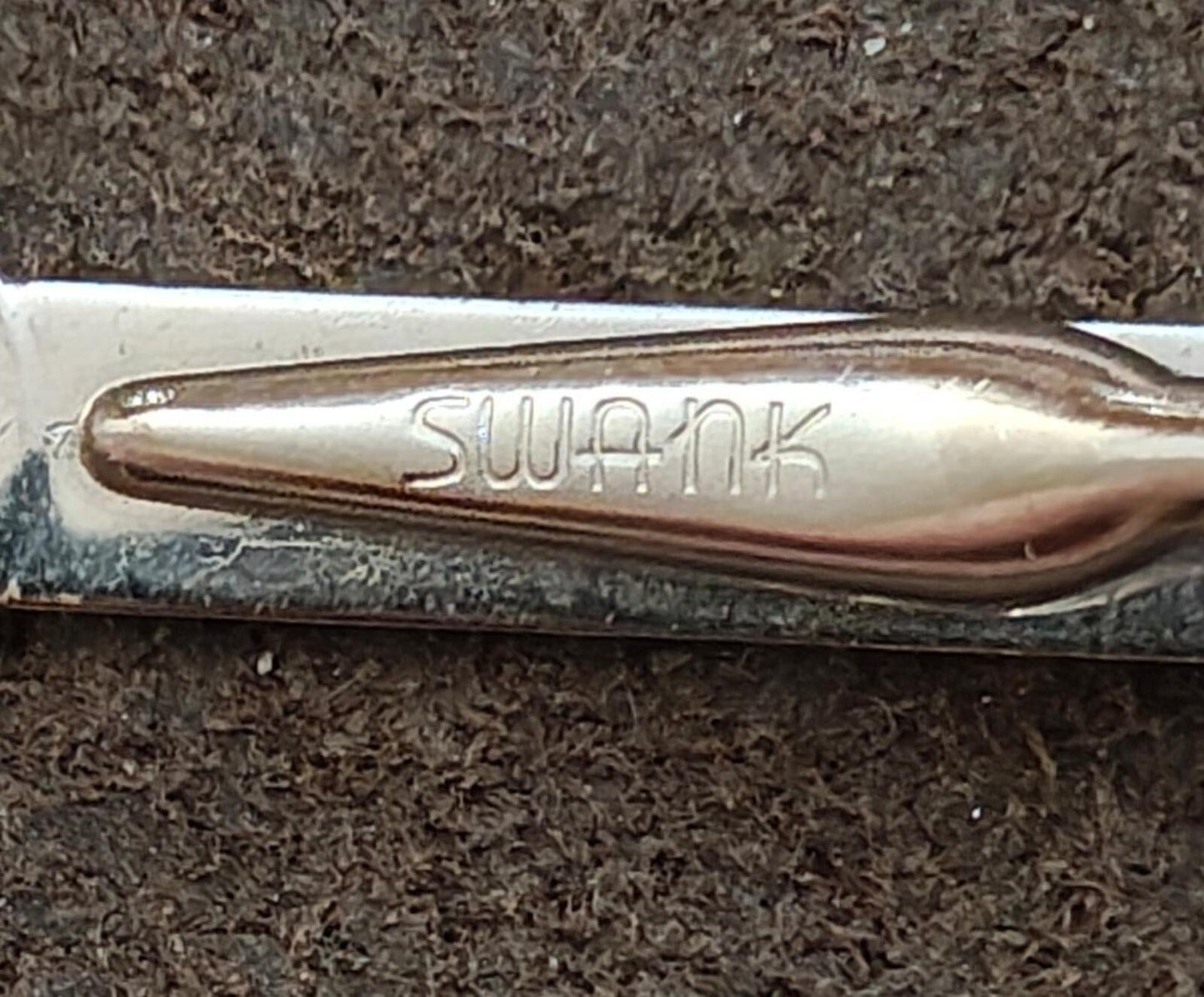 1950s Signed Swank Silver Tone Celtic Knot Tie Bar/Tie Clip