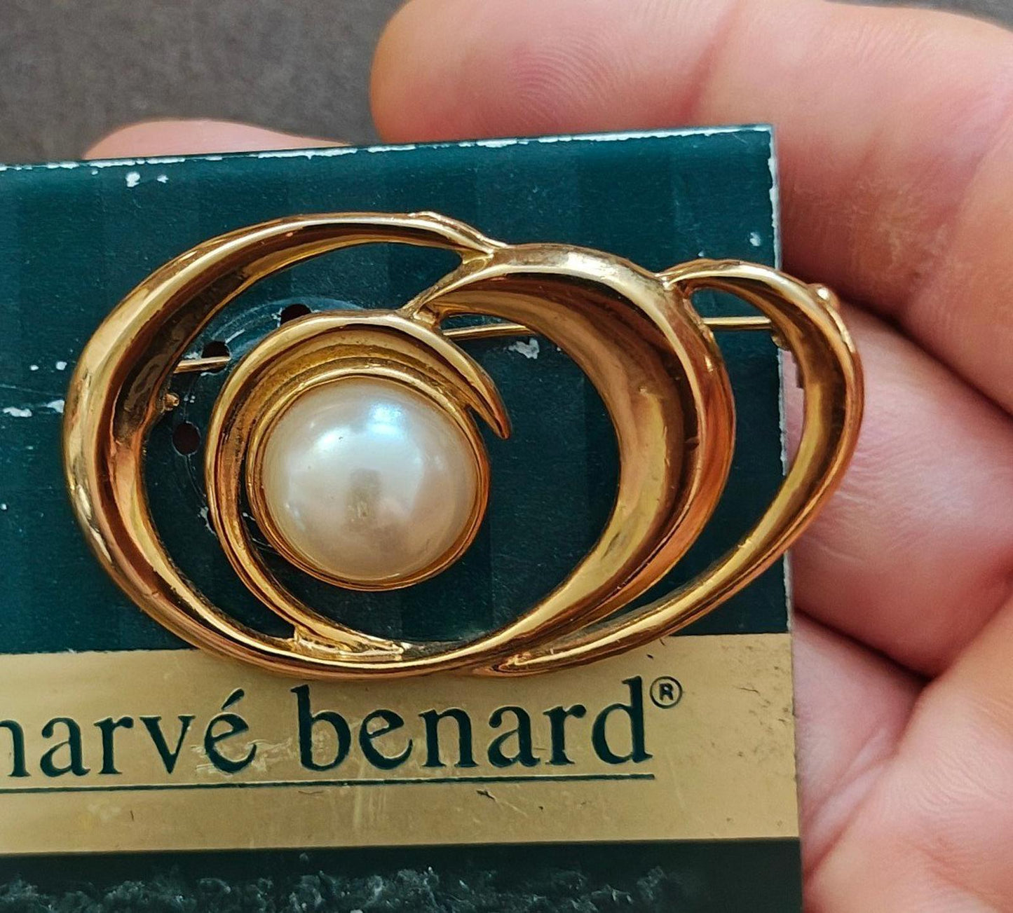 1980s Swirl With Faux Pearl From Harve' Bernard Gold Tone Brooch