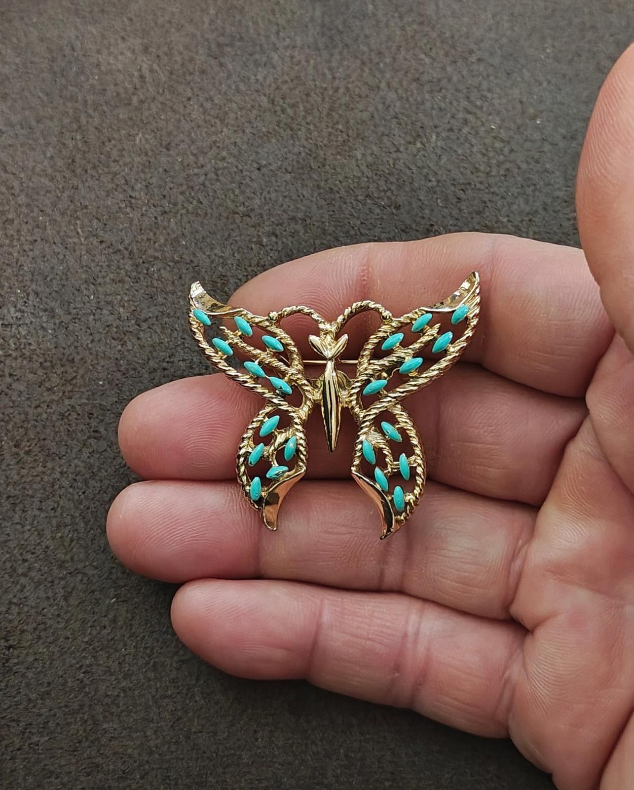 1960s Gerry's Gold Tone With Faux Turquoise Enamel Brooch