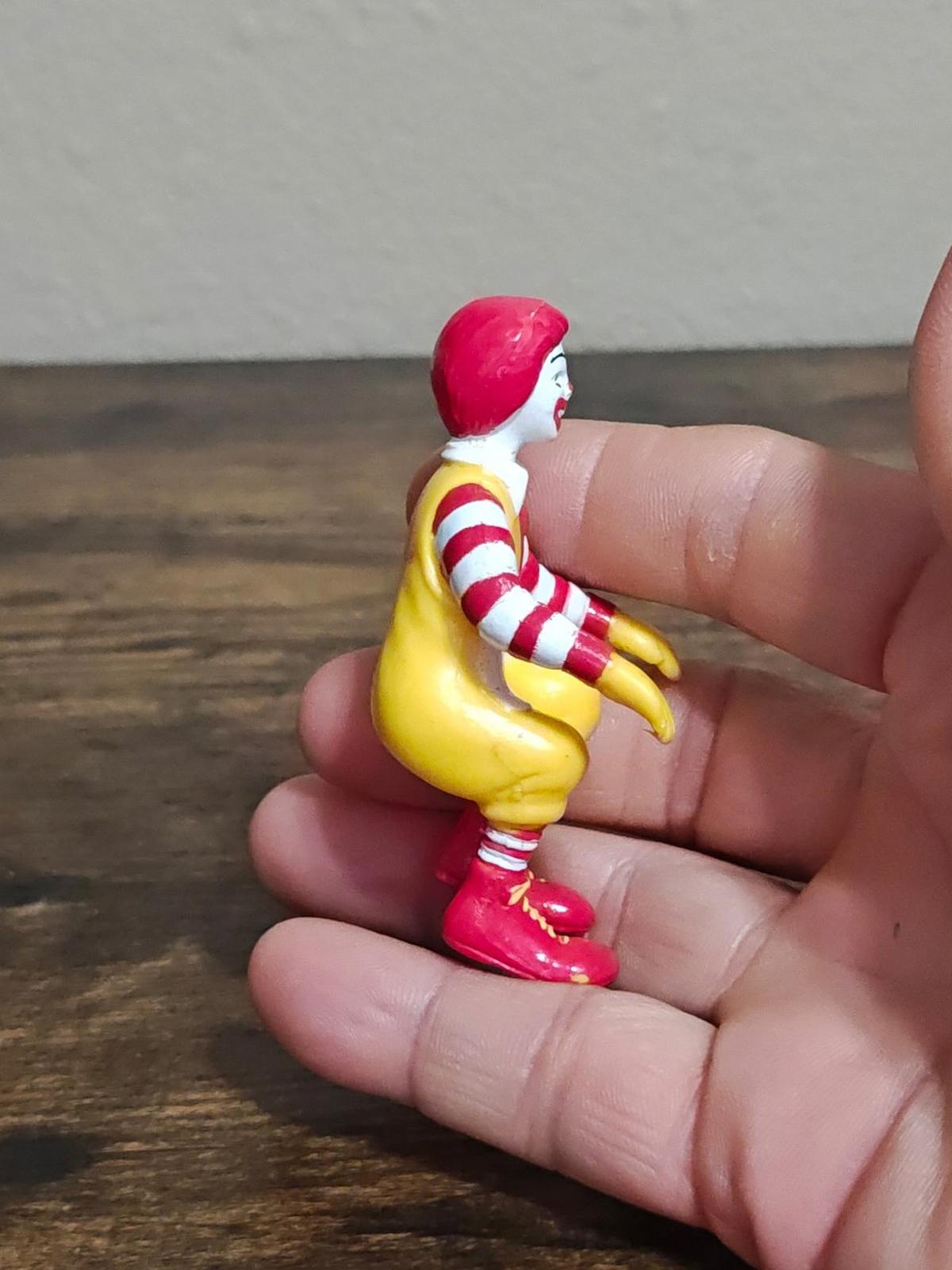 1995 Ronald McDonald Happy Meal PVC Figurine
