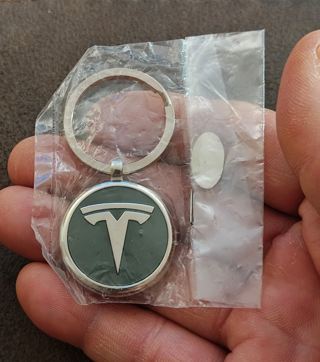 Tesla Logo Chrome & Black Background Keychain