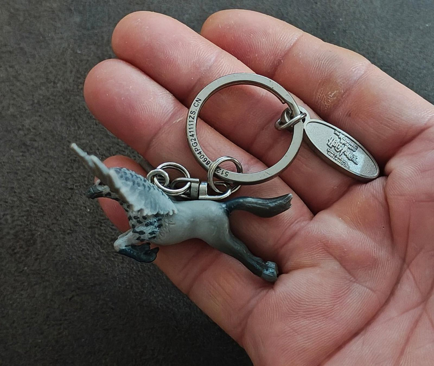 2014 Universal Studios Wizarding World of Harry Potter Buckbeak Keychain