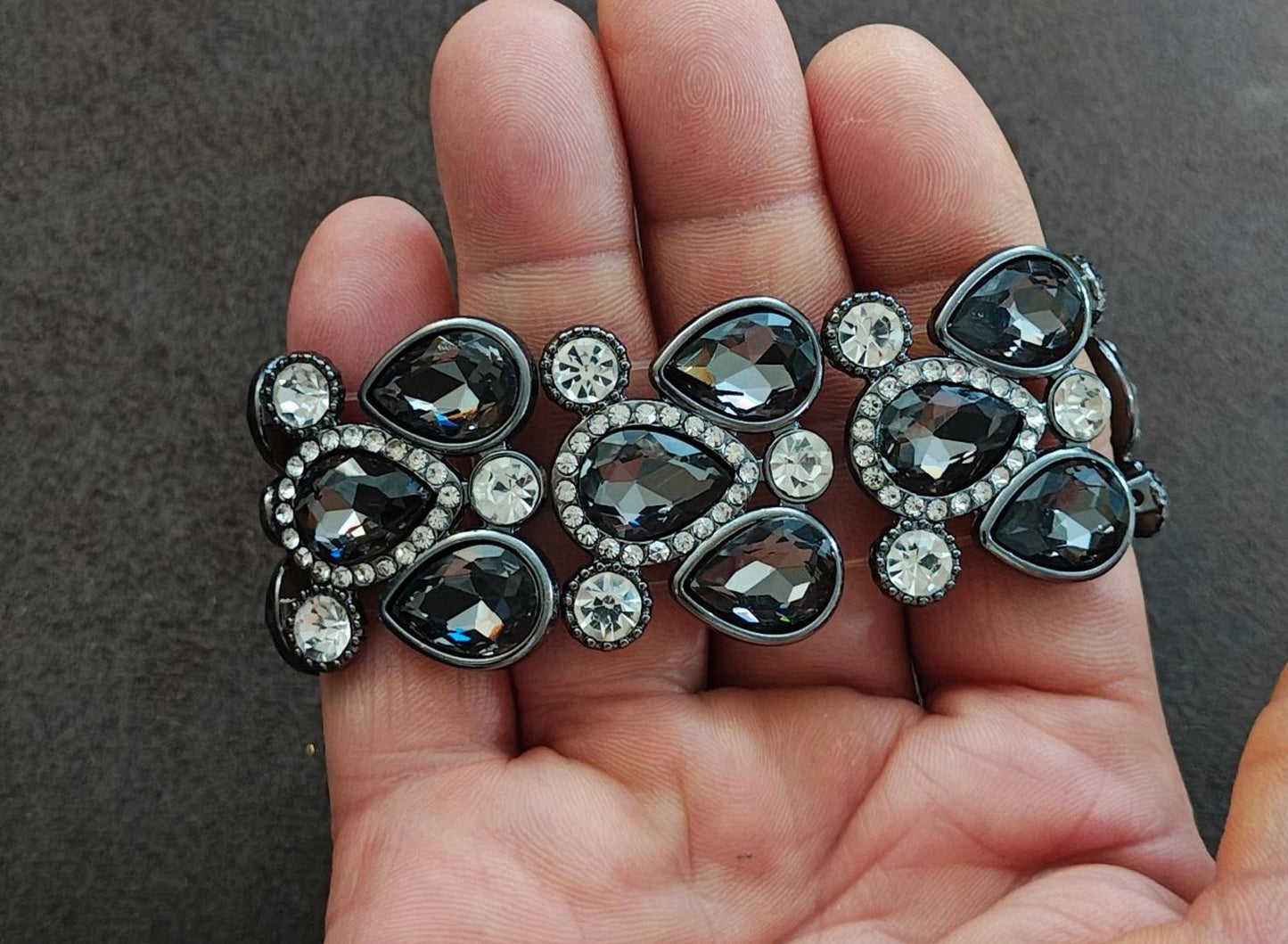 Pear Shaped Stones Pave Rhinestone Stretch Bracelet