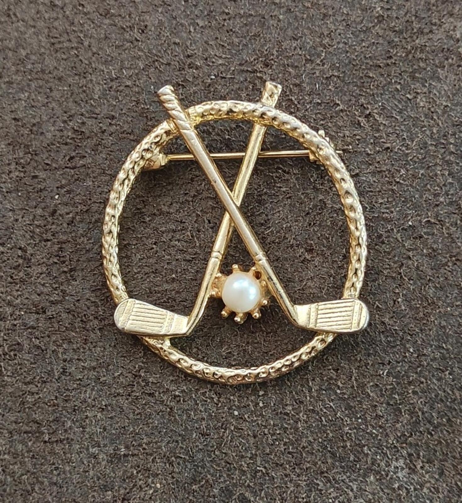 1980s Signed FAM Gold Tone Golf Brooch