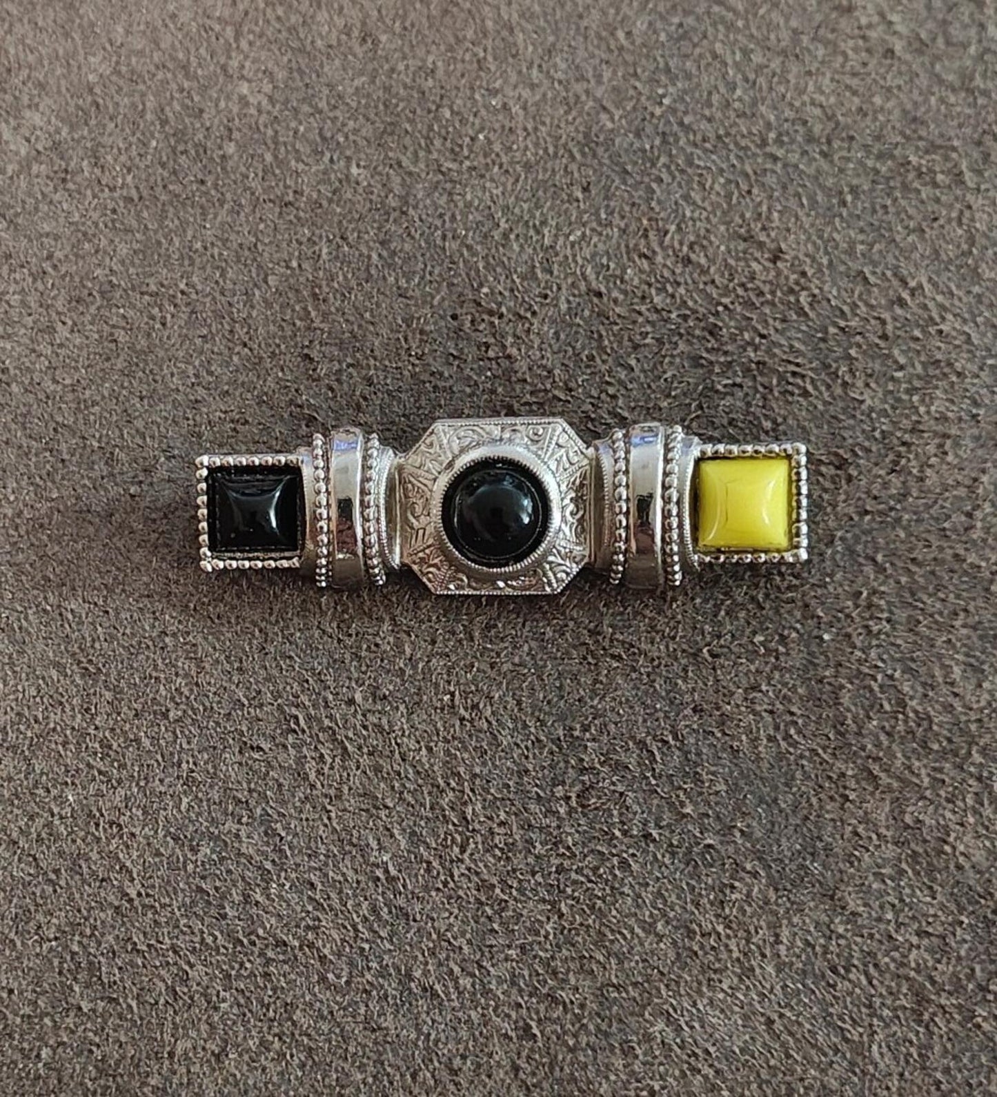 1980s 1928 Brand Silver Tone Black & Yellow Lucite Cabochon Bar Pin Brooch