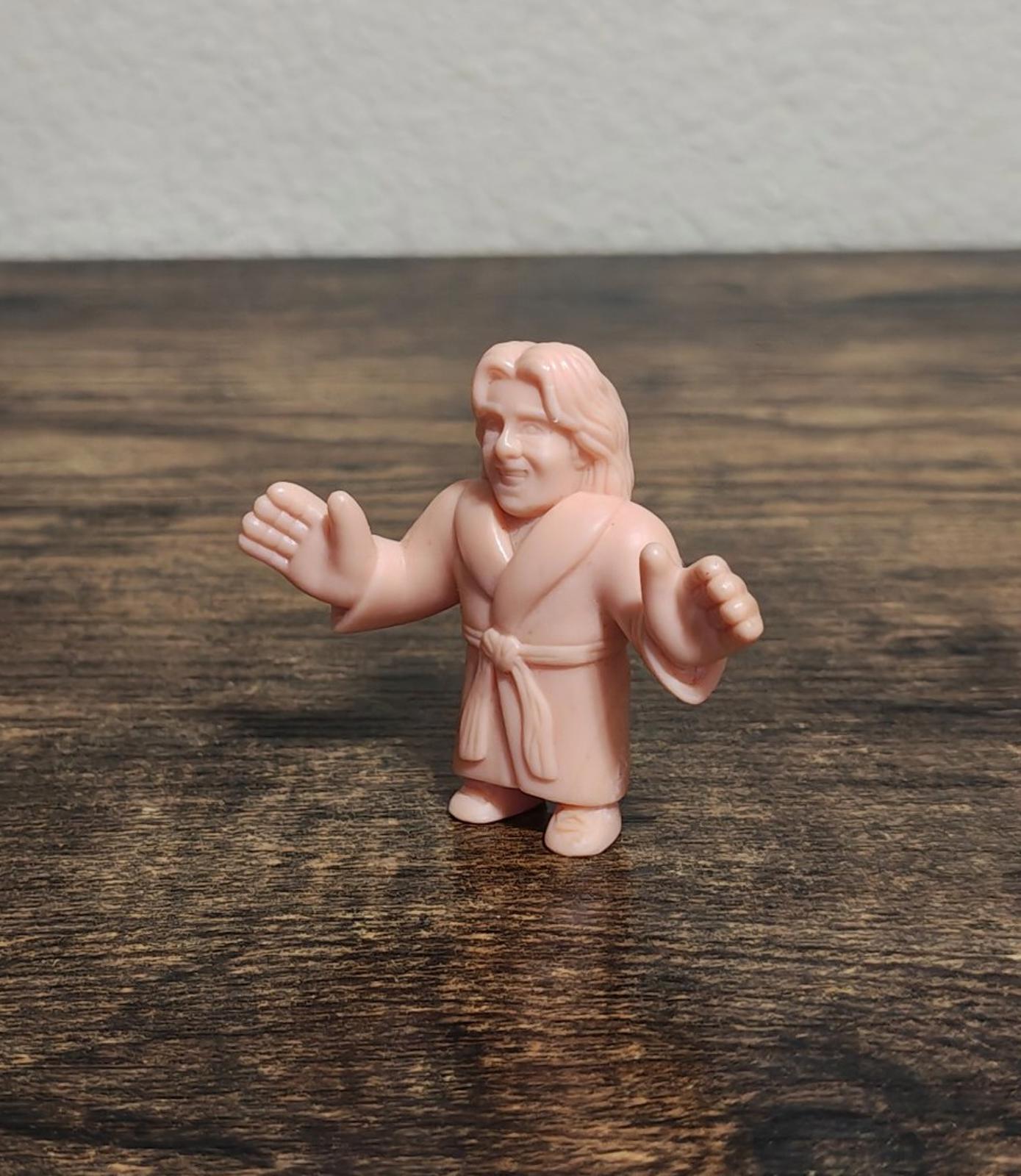 2017 Mattel WWE M.U.S.C.L.E. Ric Flair Wearing a Bathrobe Plastic Minfigure