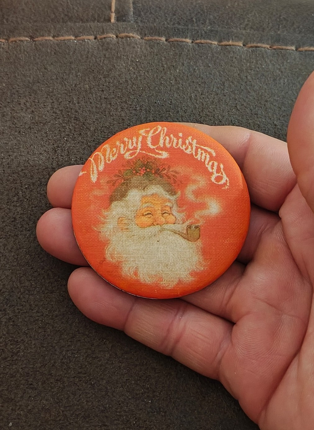 1960s Hallmark Cards Santa Canvas Litho Pin button/Pin