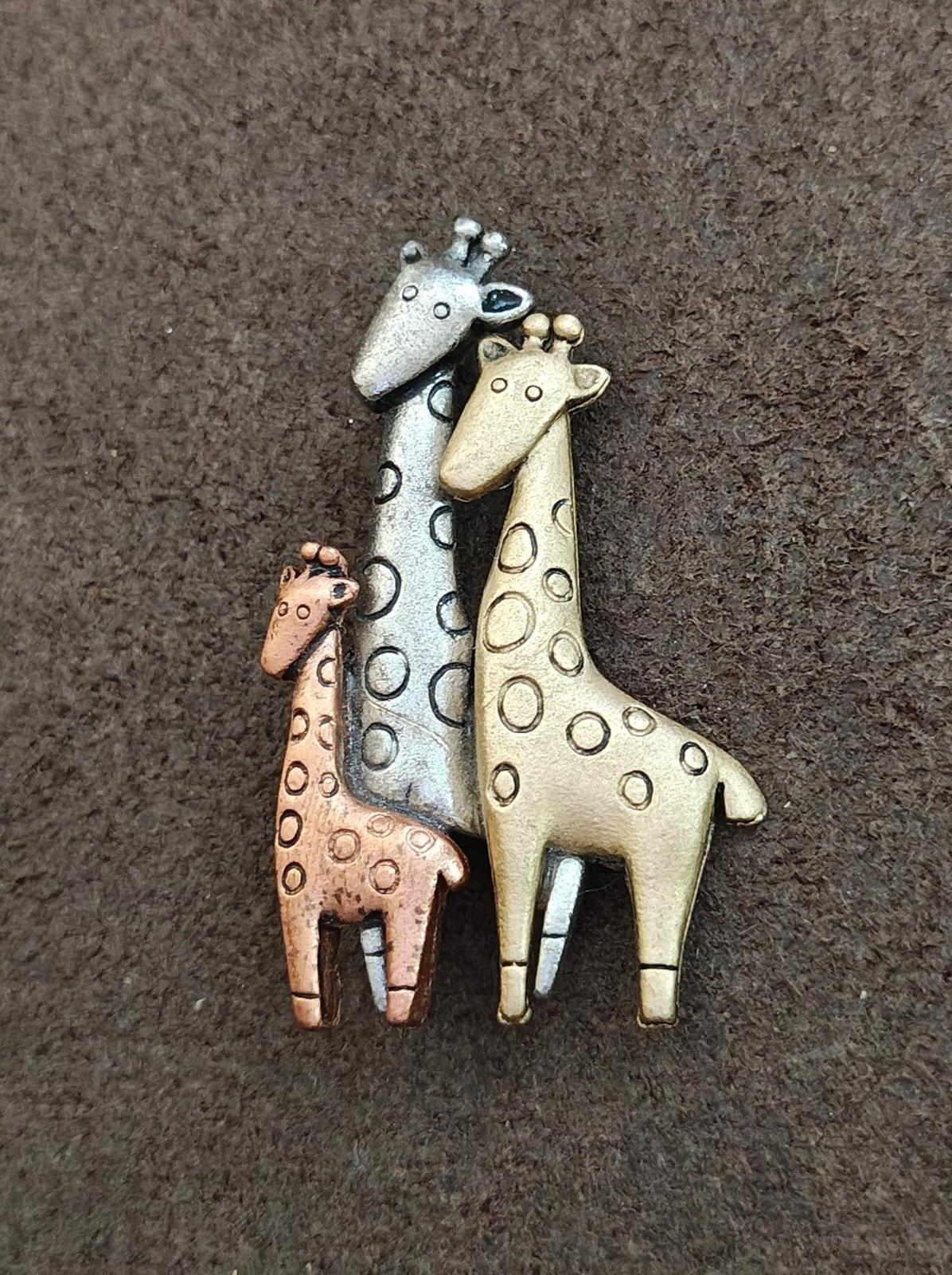 1980s Tricolor Giraffe Family Brooch