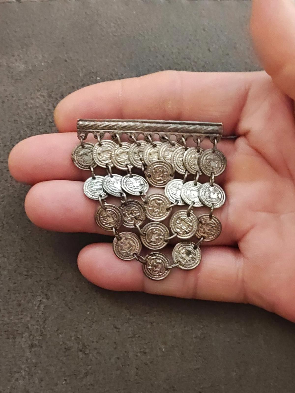 1950s/60s Silver Tone San Marino Coin Dangle Brooch