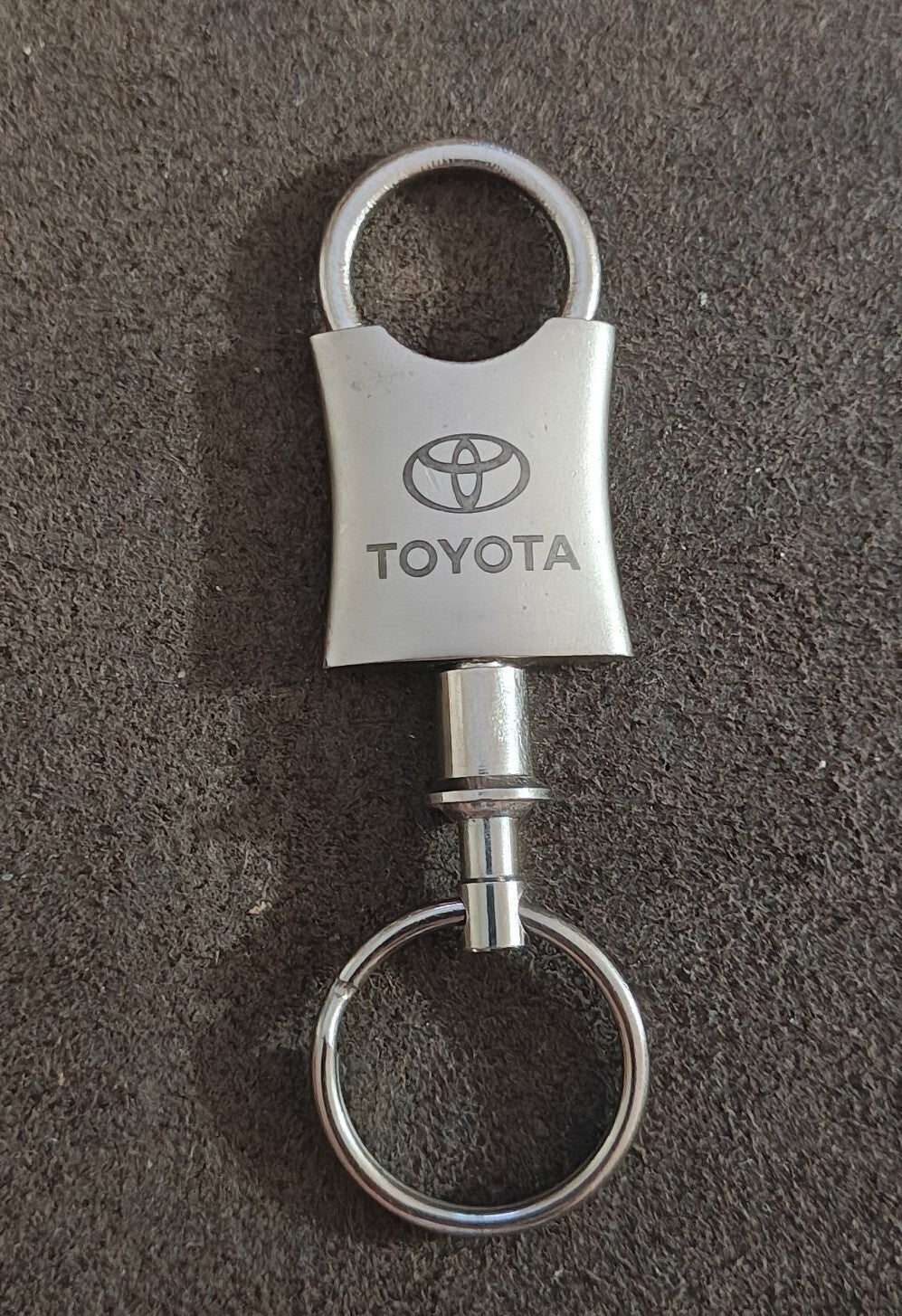 Toyota Auto Gold KCVTOY Valet Keychain
