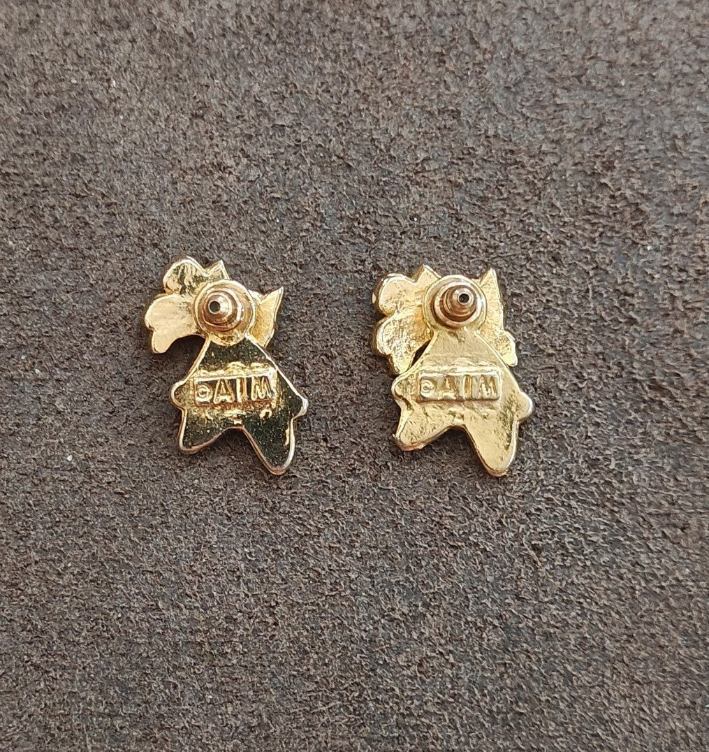 1980s Signed AIM Gold Tone Enamel Christmas Cat Stud Earrings