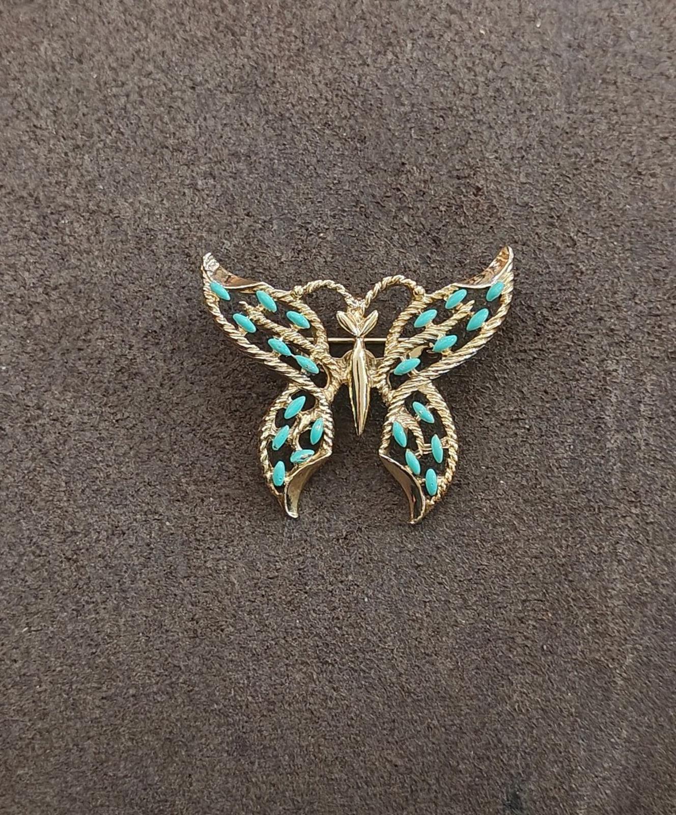 1960s Gerry's Gold Tone With Faux Turquoise Enamel Brooch
