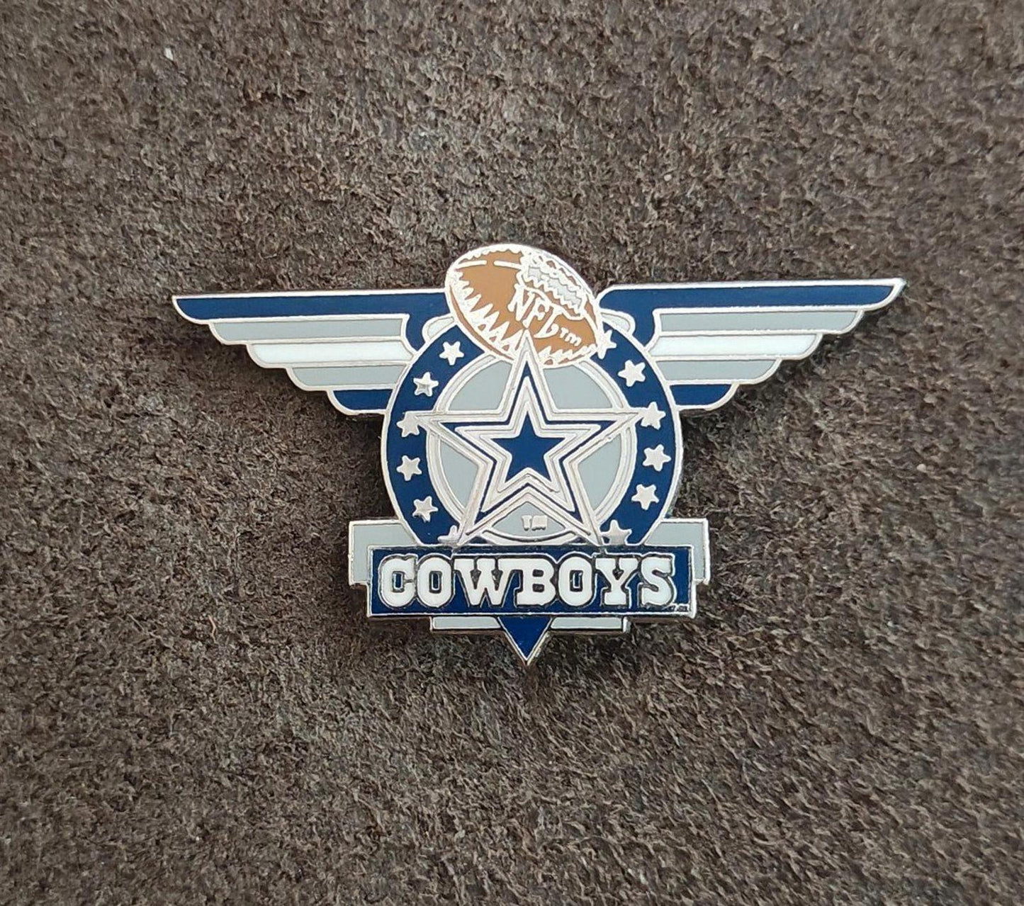 1995 Dallas Cowboys Winged Star Silver Tone Enamel Pin