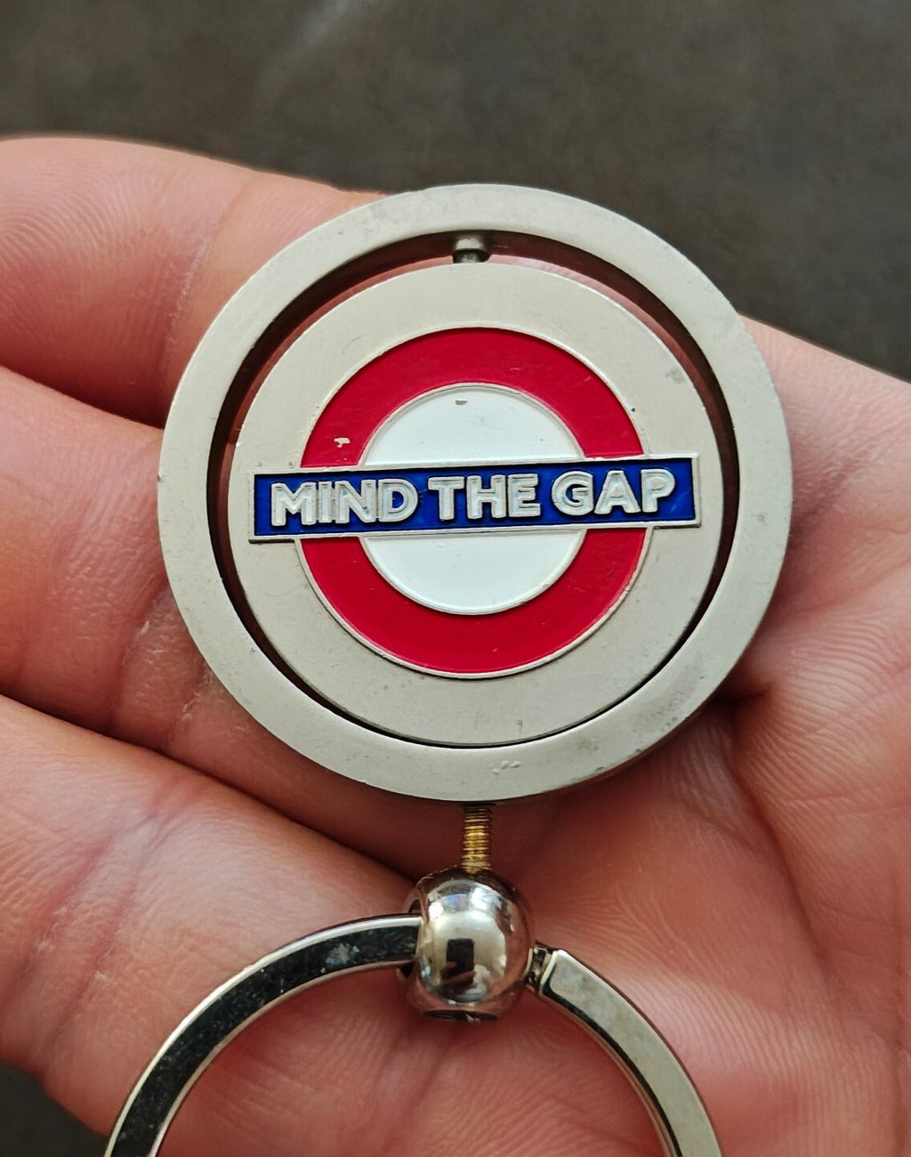 Silver Tone Mind The Gap London Underground Spinning Roundel Keychain