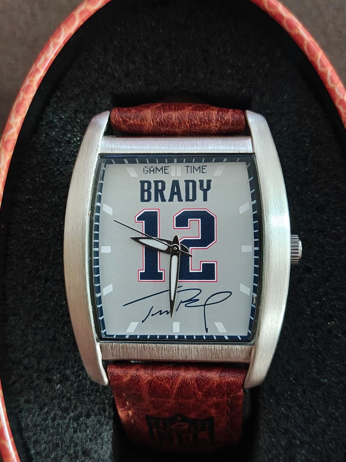 2004 NFL Quarterback Legends Tom Brady Game Time Watch.