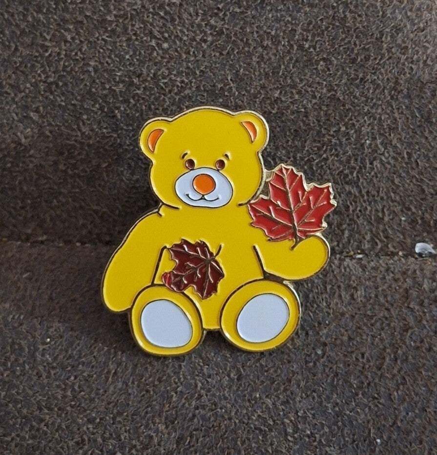 2007 Build - A - Bear Lapel Pin