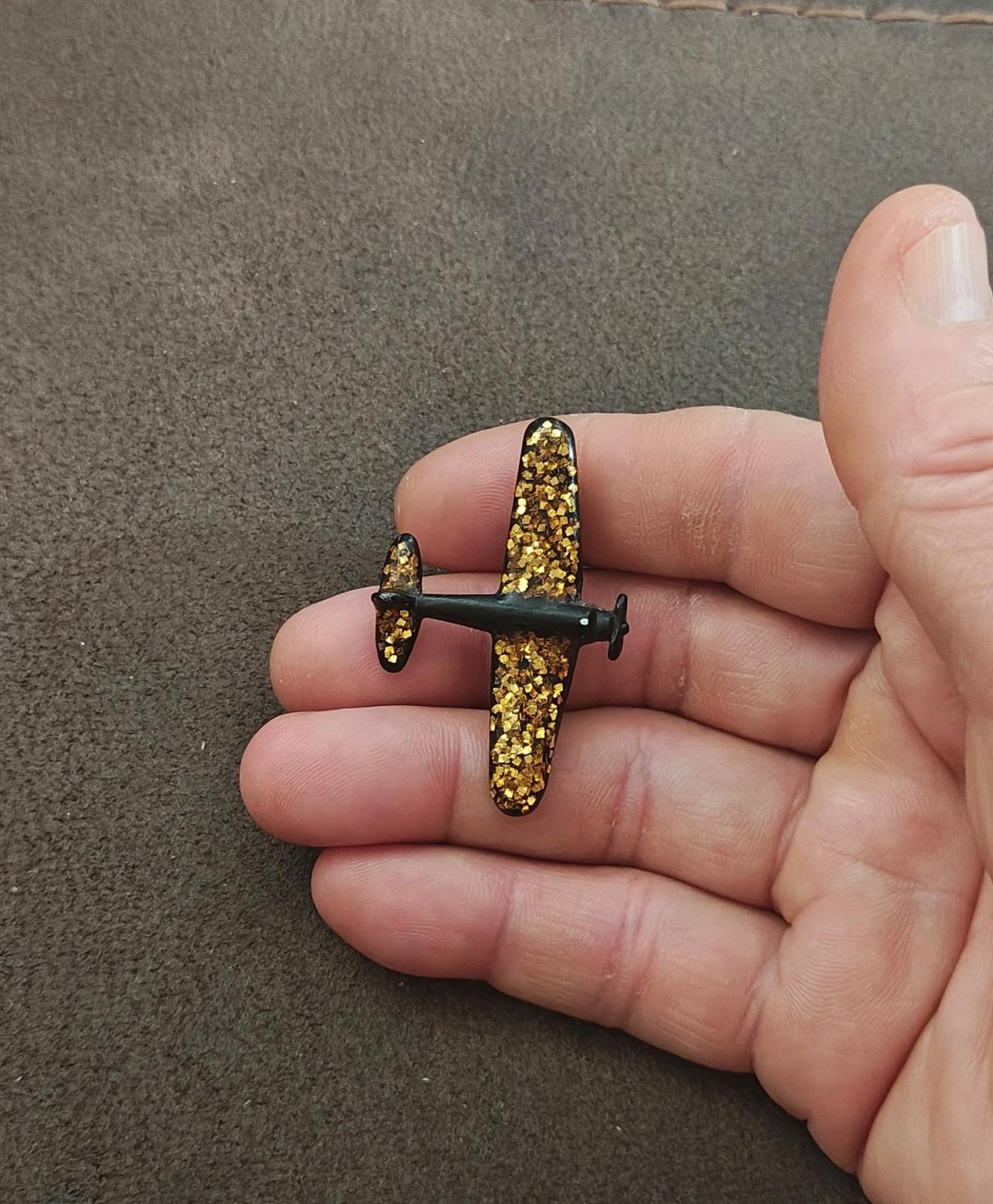 1980s Signed Pisces Matte Finish With Gold Glitter Accents Airplane Brooch
