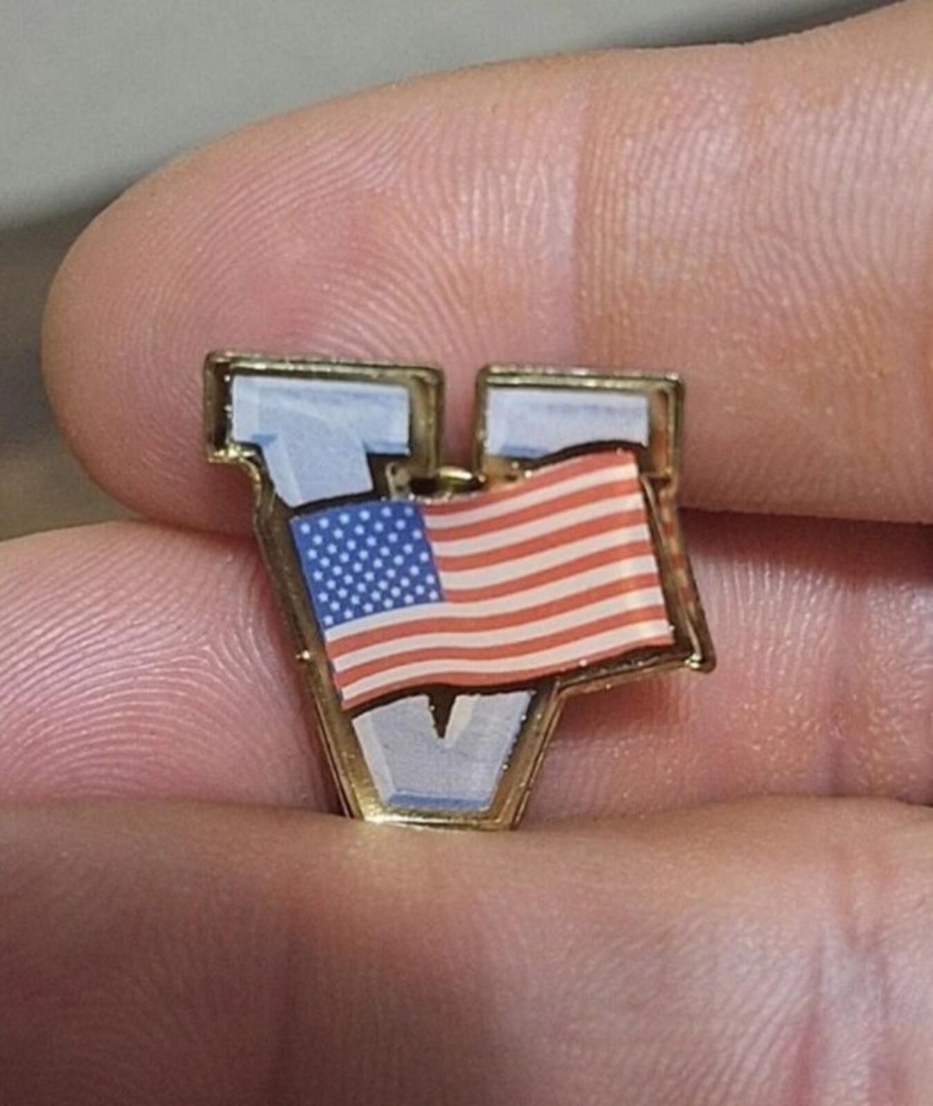 1980s Victory American Flag Gold Tone Enamel Pin