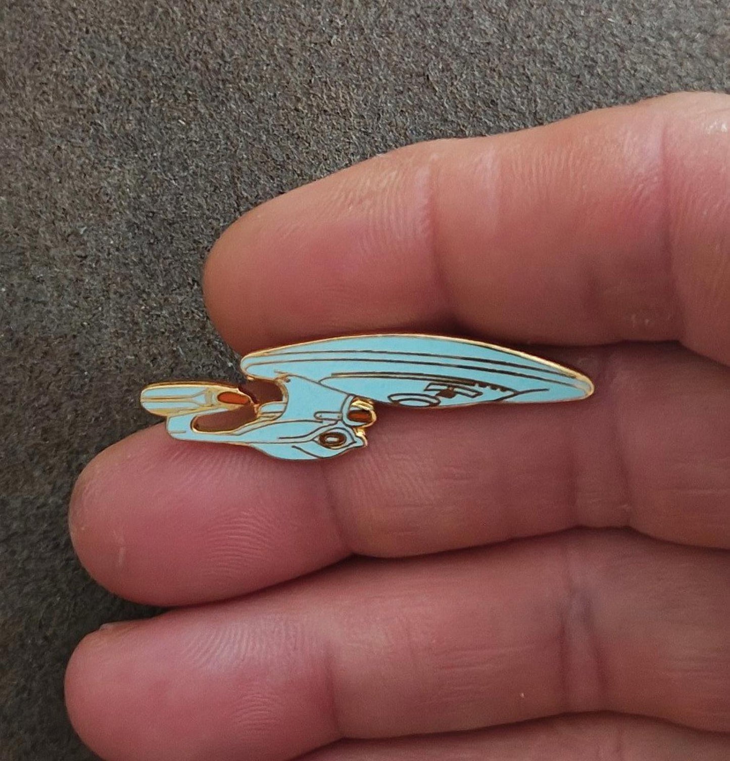 1988 Star Trek The Next Generation USS Enterprise NCC-1701-D Pin