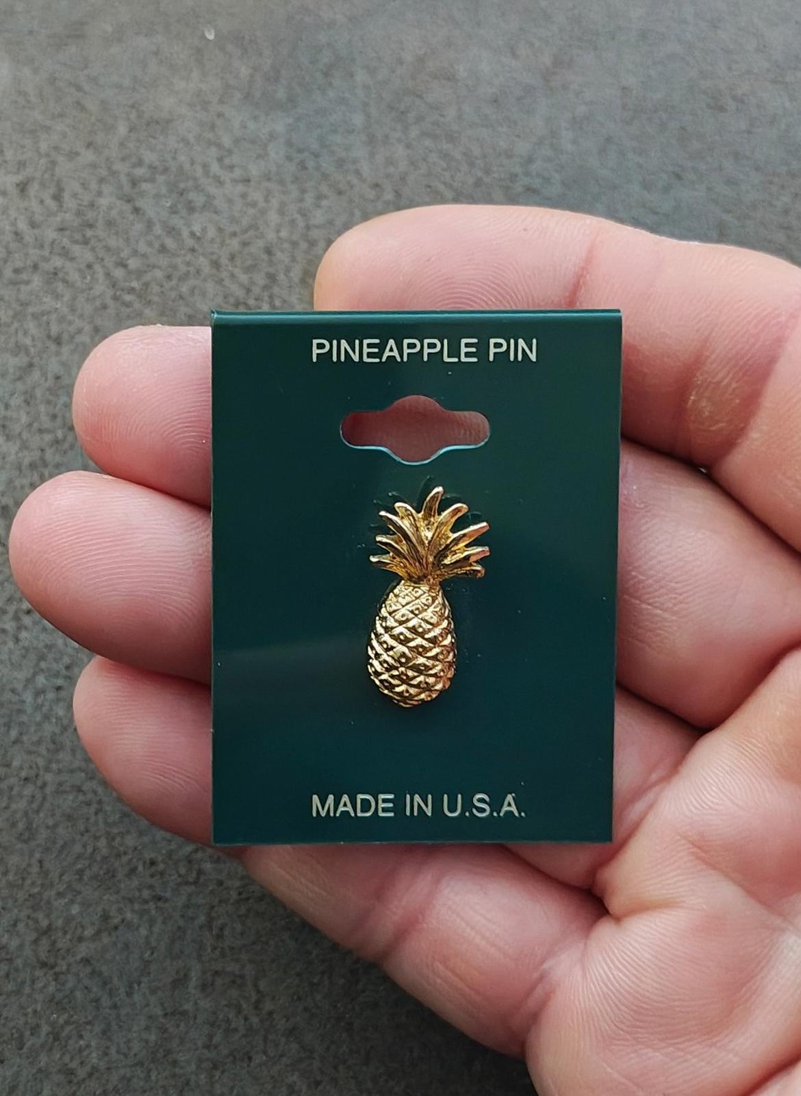 1980s Vintage Gold Tone Textured Pineapple Pin New On Card
