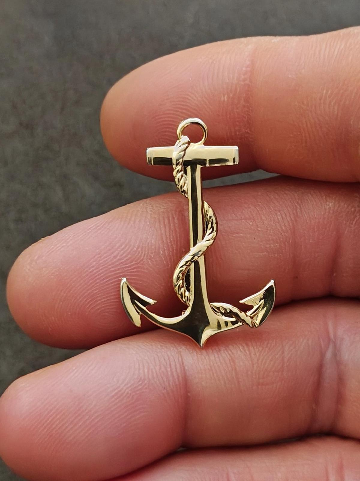 Gold Tone Anchor Pin & Pendant