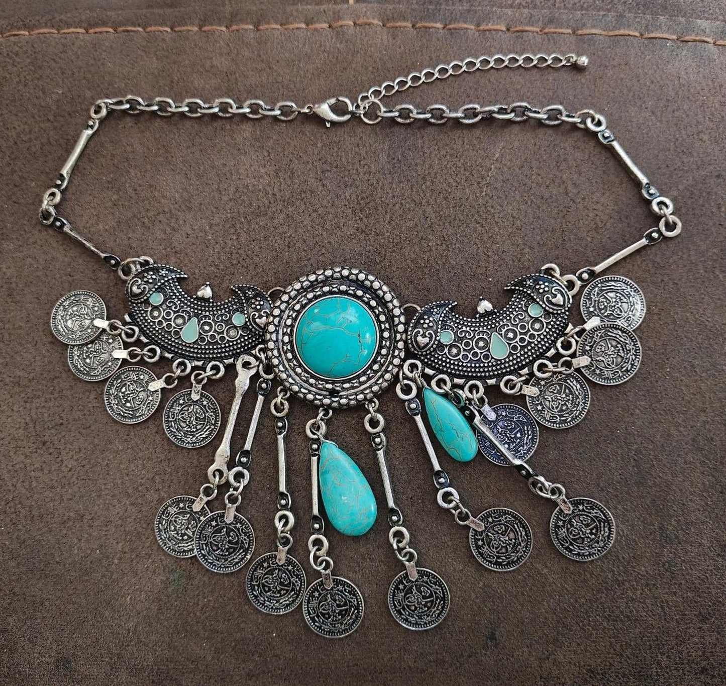 Vintage Style Silver Tone Boho Bib Style Statement Necklace