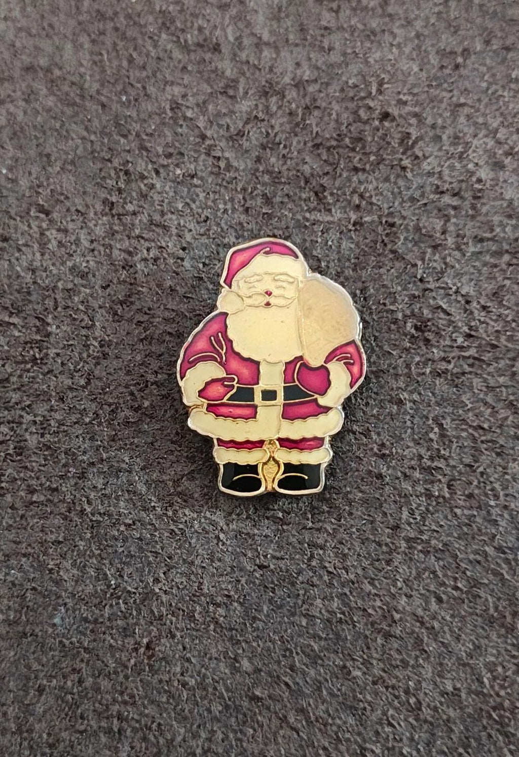 Red Santa Claus enamel pin in gold-tone, centered full-body design