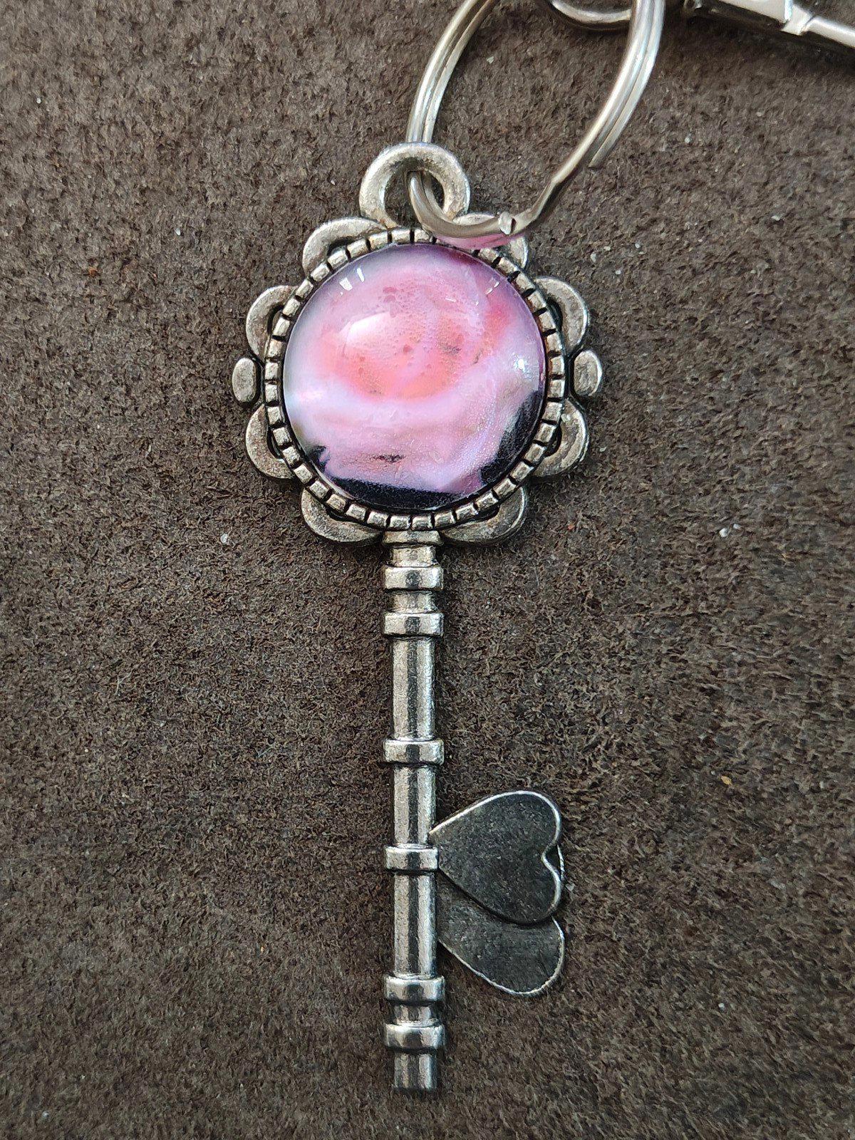 Vintage Style Skeleton Key Keychain With a Pink and White Rose Cabochon Pendant