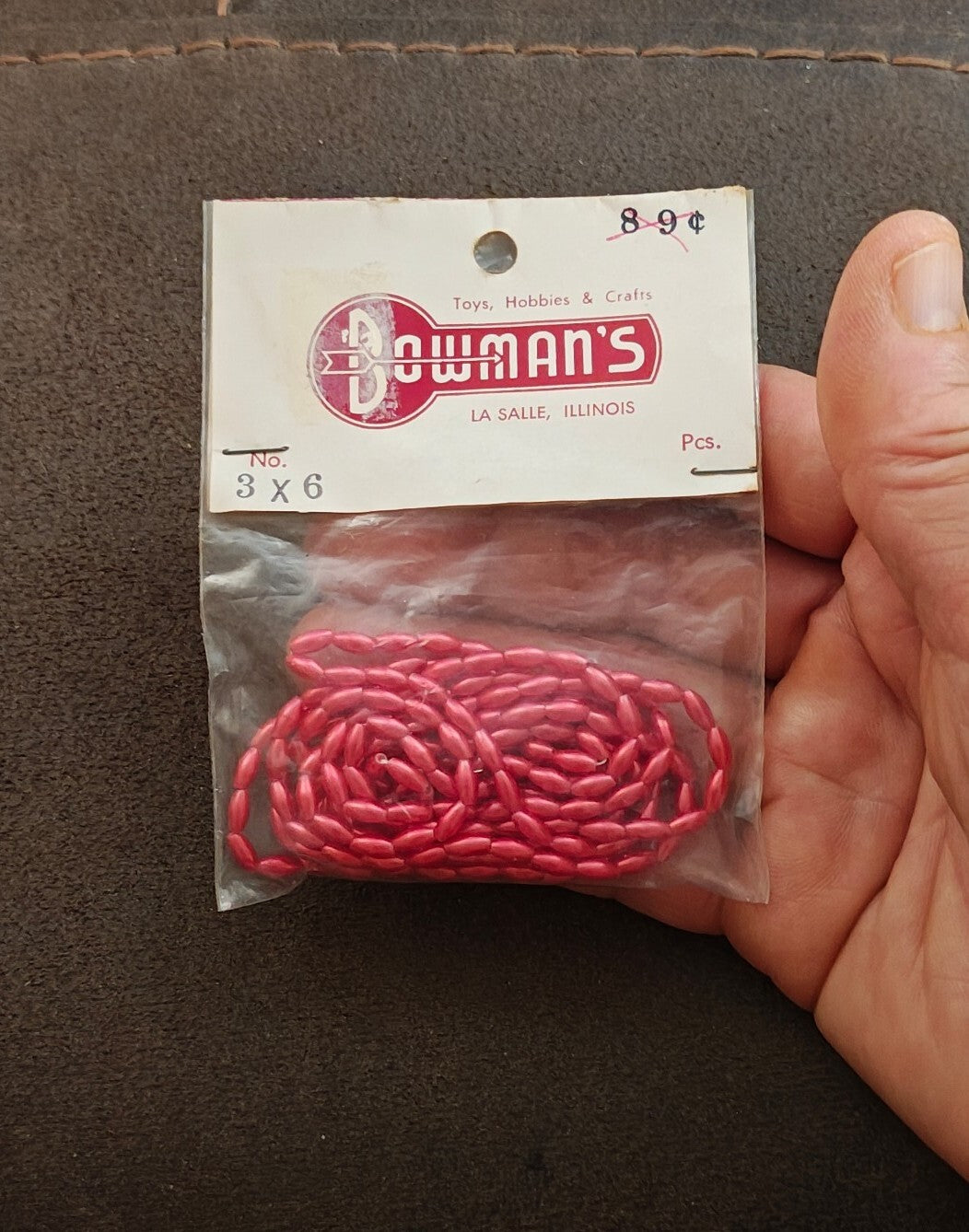 1960s/70s Pack Of Bowman's Brand Plastic Craft Beads From Lasalle Illinois NOS
