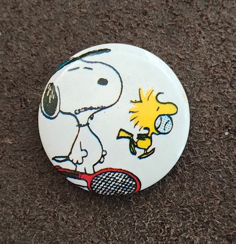 1970s/80s Peanuts Snoopy & Woodstock Tennis Pinback Button