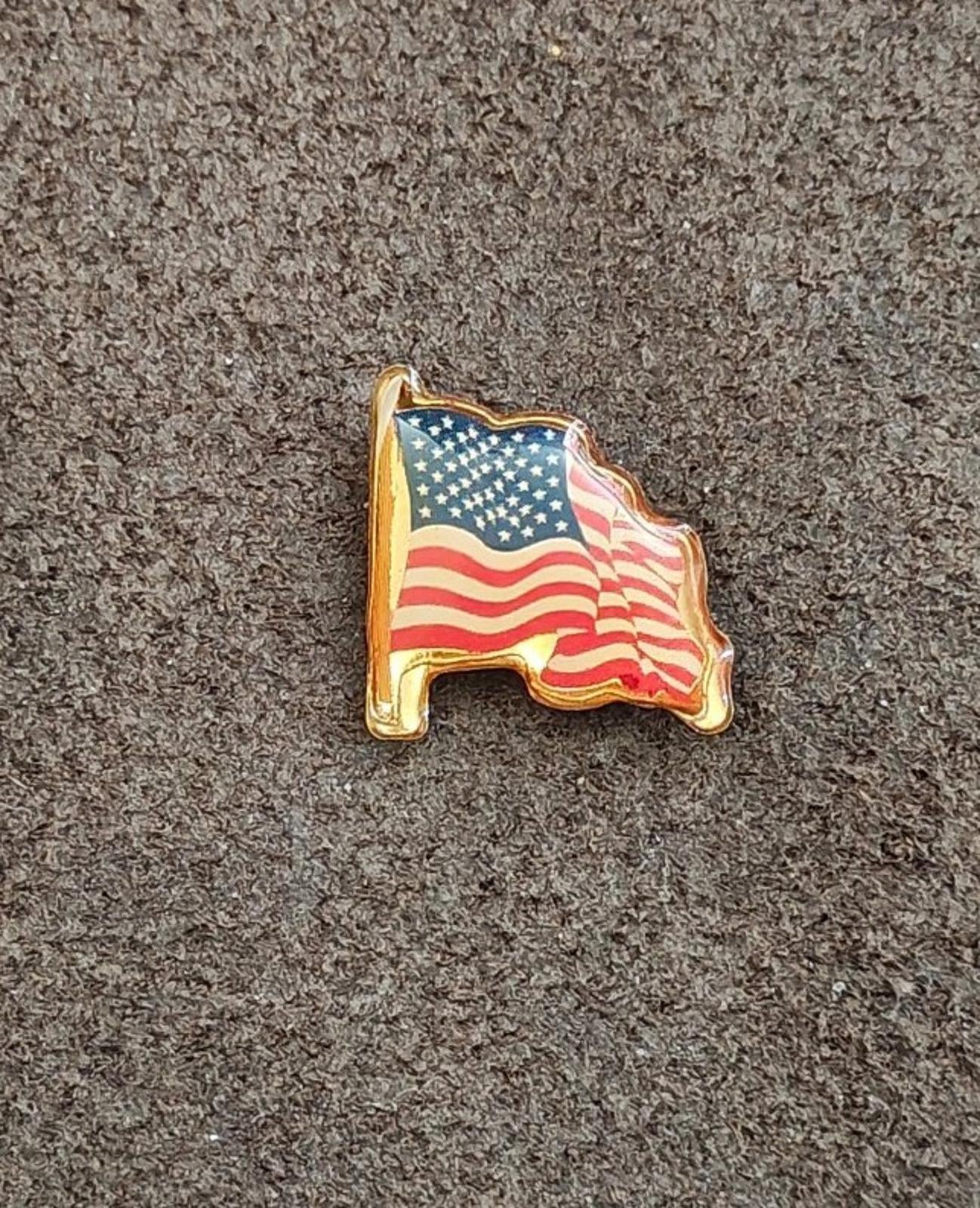 1980s Gold Tone Patriotic United States Old Glory Waving Flag Pin