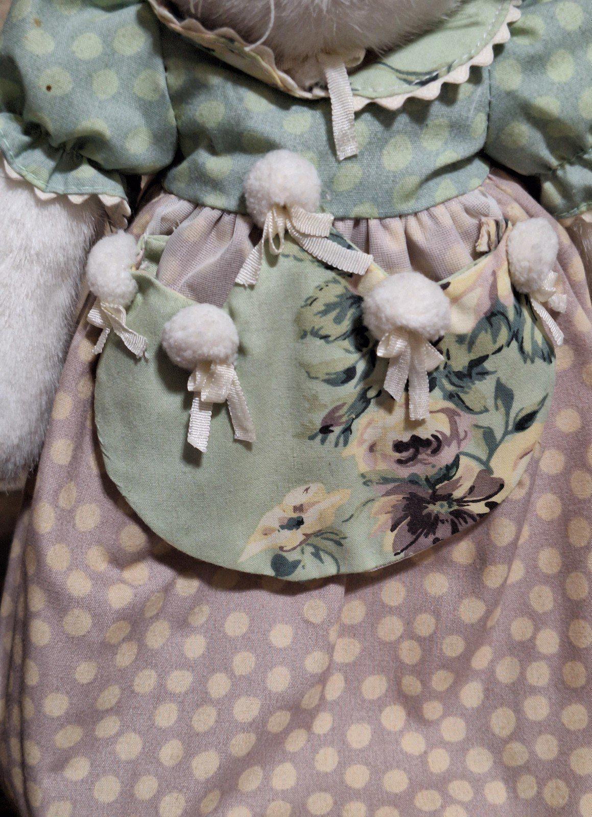 Adorable Vintage 2002 Hallmark "Bunnies By The Bay" Rosy Pocketful Bunny Plush.
