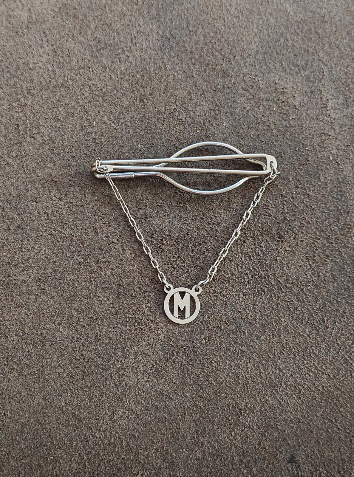 1940s/50s Silver Tone Monogram Initial M Chain Bar Clip