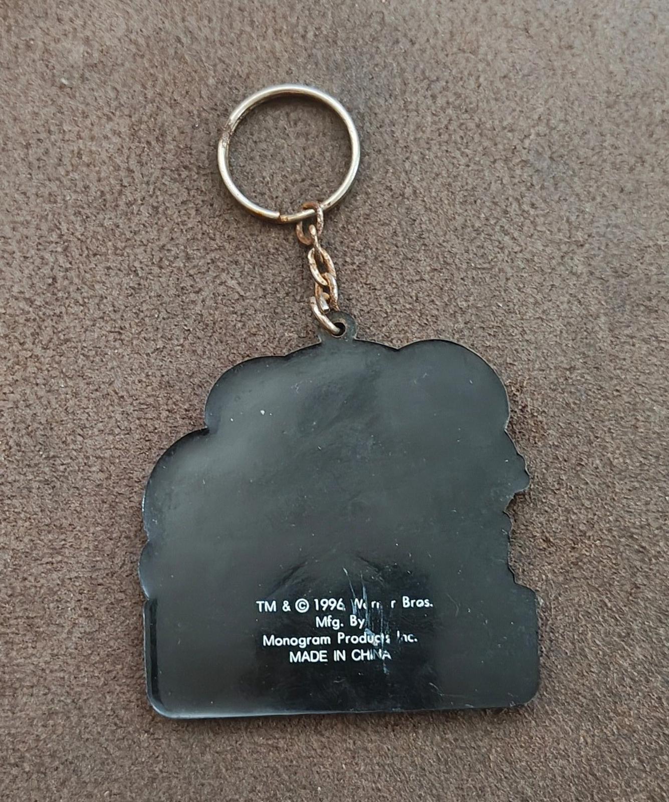 1997 Looney Tunes Wile E. Coyote & the Road Runner Keychain
