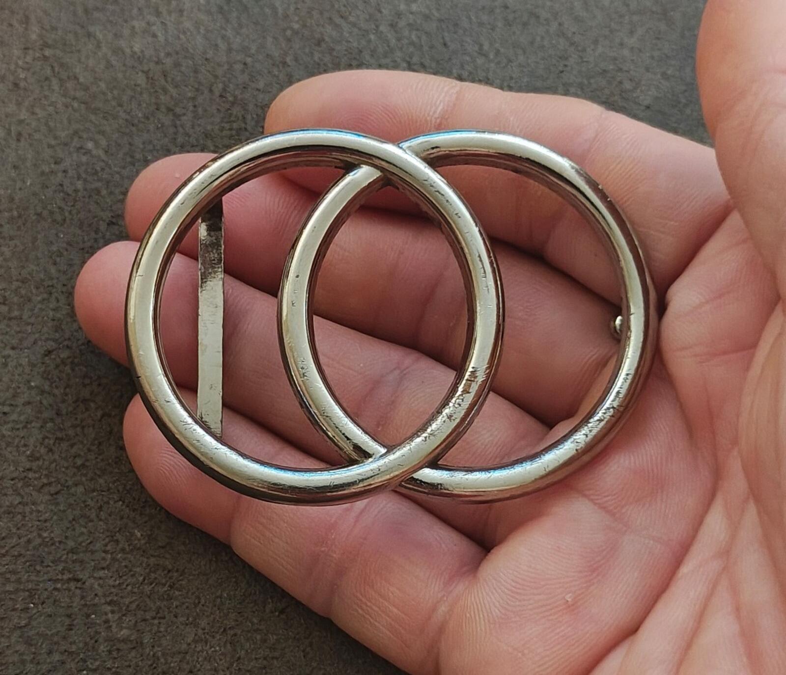 Elegant Modernist Silver Tone Double O-ring Belt Buckle.