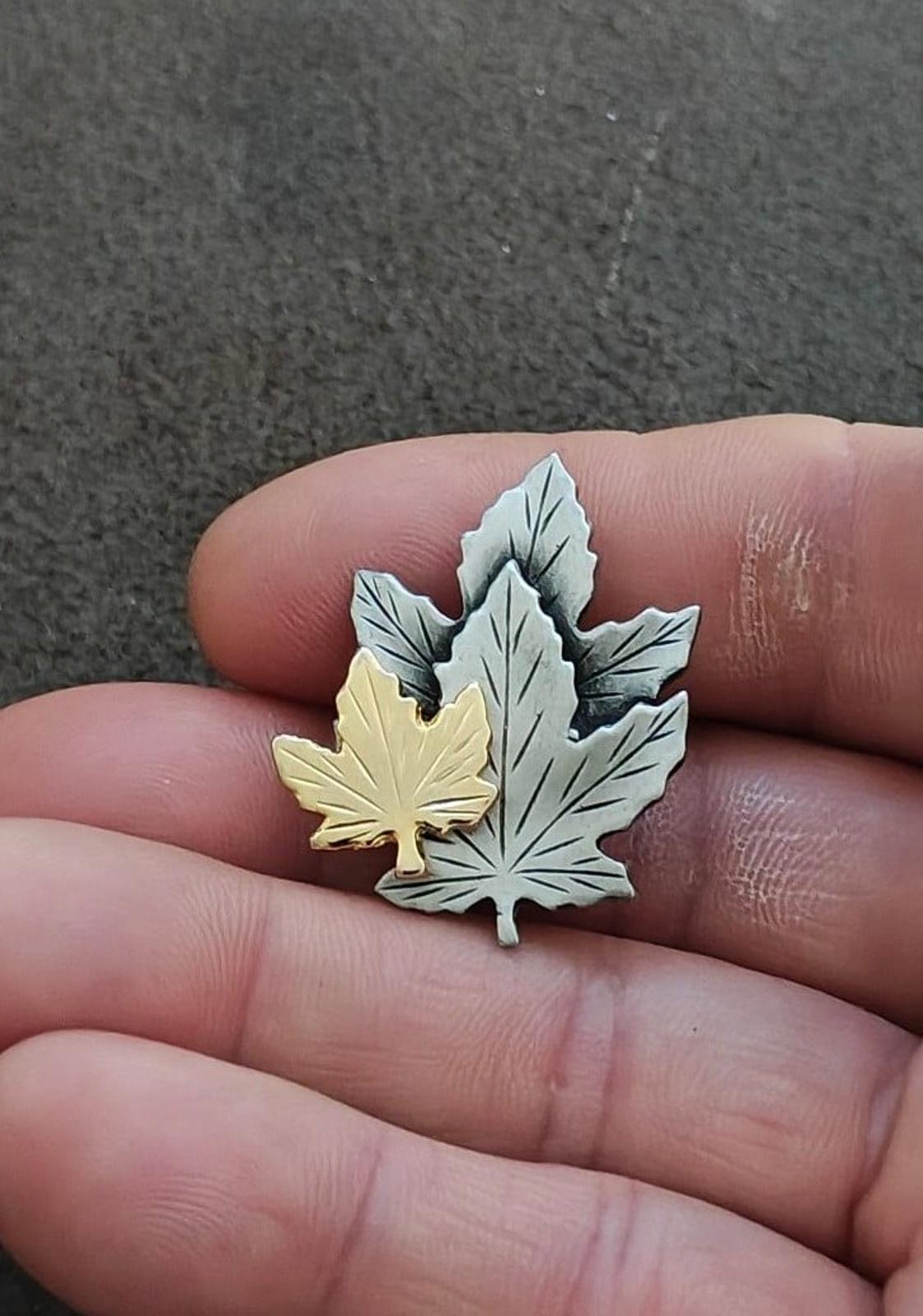 1950s/60s Signed Plume Canada Pewter and Gold Tone Maple Leaf Brooch Pin