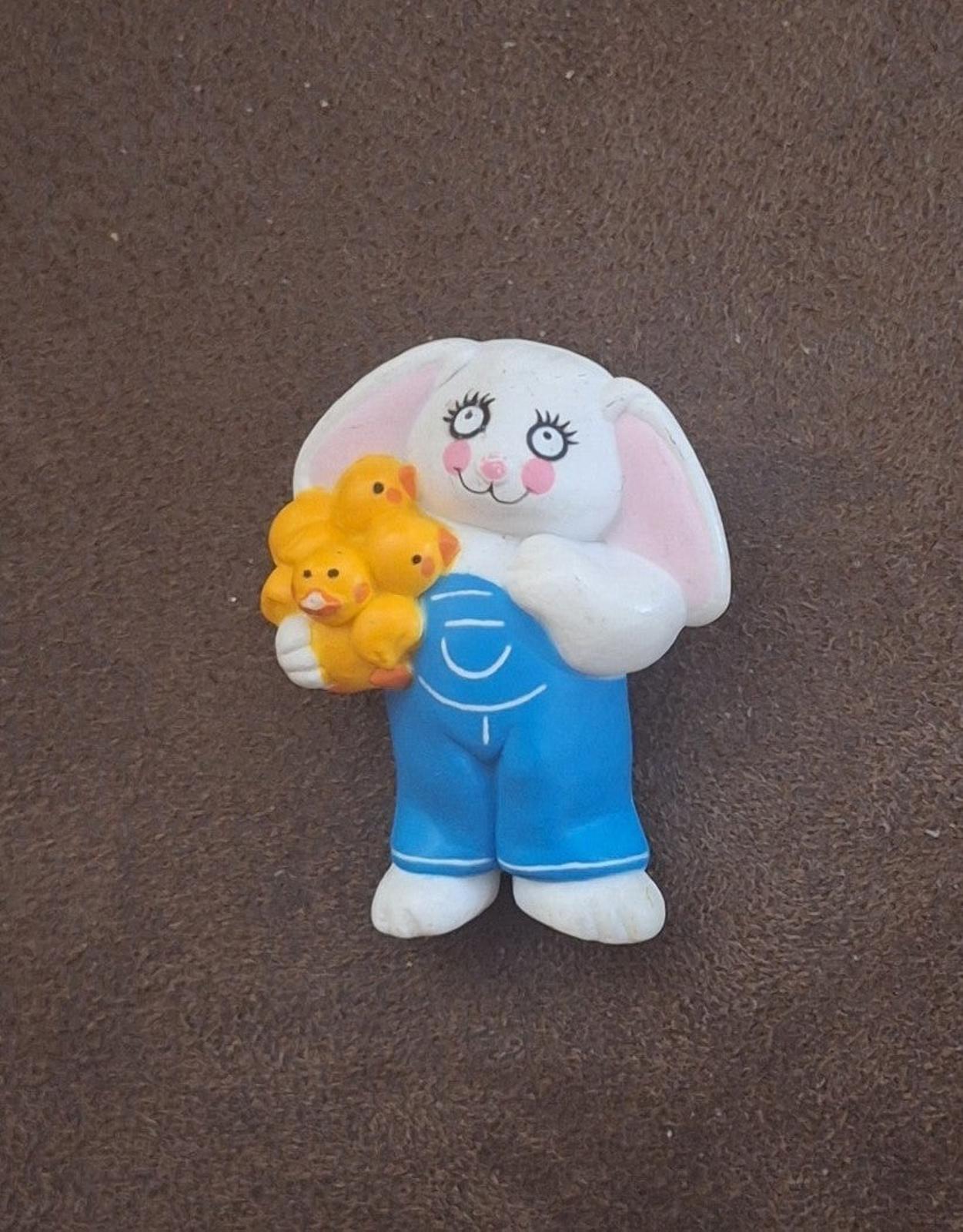 Vintage S. Lehman/ Easter Unlimited Signed Plastic Easter Bunny Pin