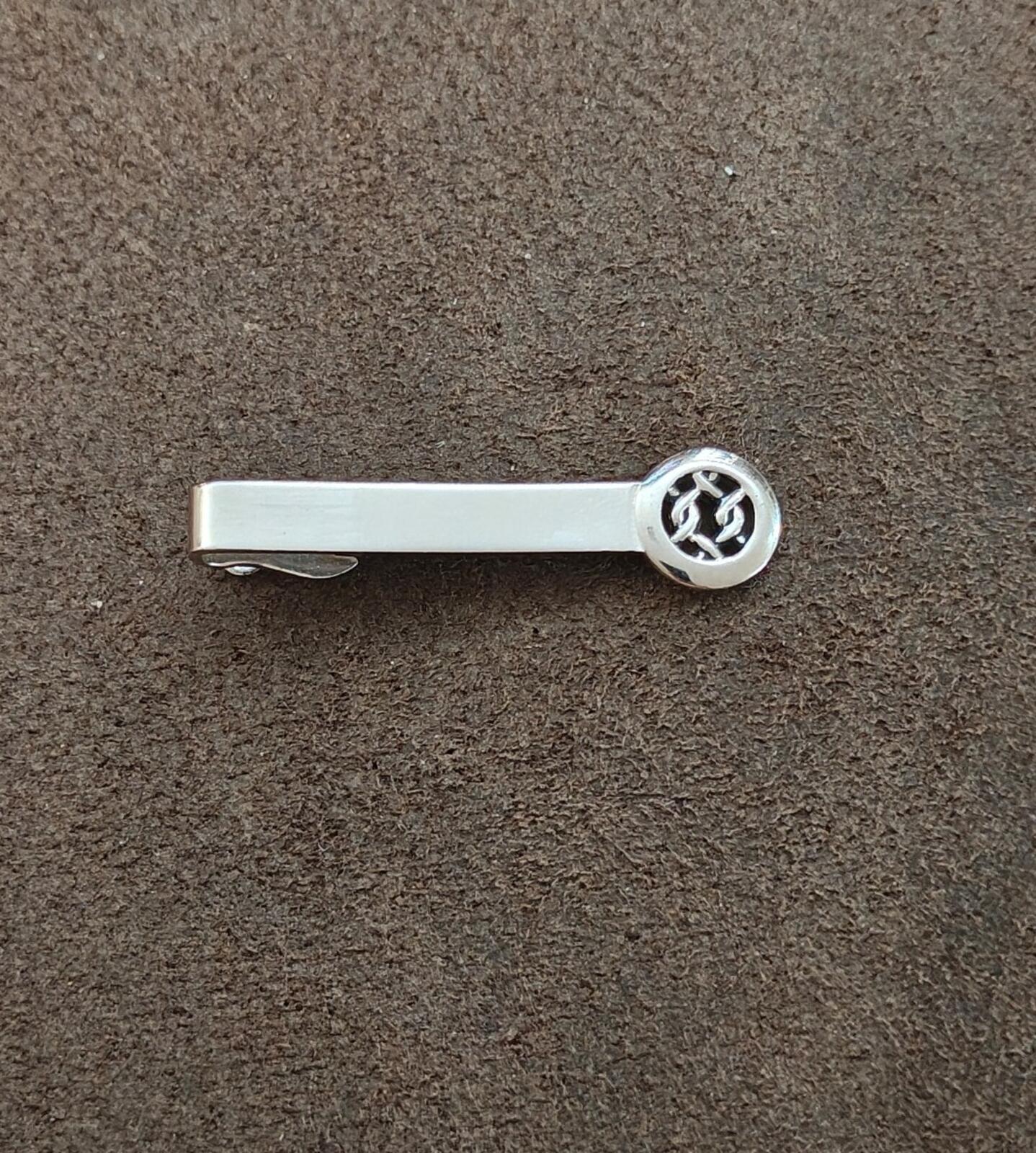 1950s Signed Swank Silver Tone Celtic Knot Tie Bar/Tie Clip