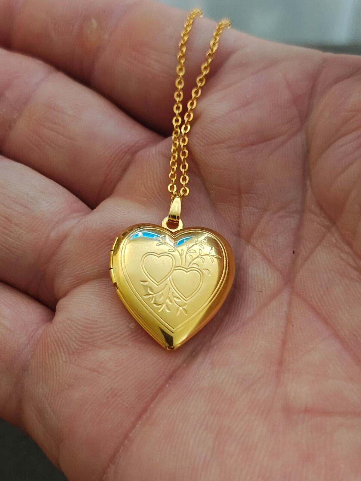 1970s/80s Gold Tone Double Heart Locket Necklace