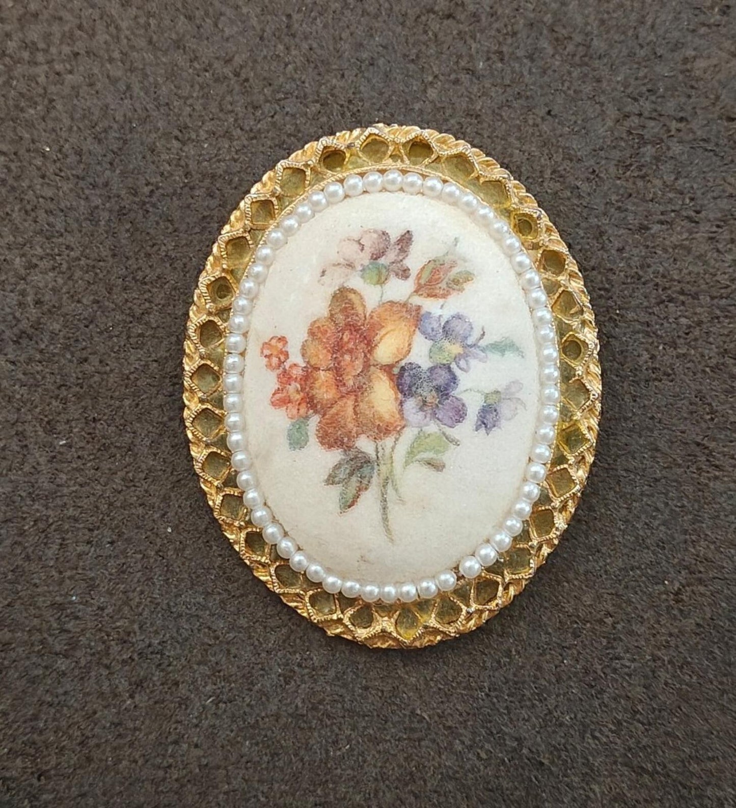 1960s Gold Tone Oval Ornate Floral Print On Ceramic Disc With Faux Pearls Brooch