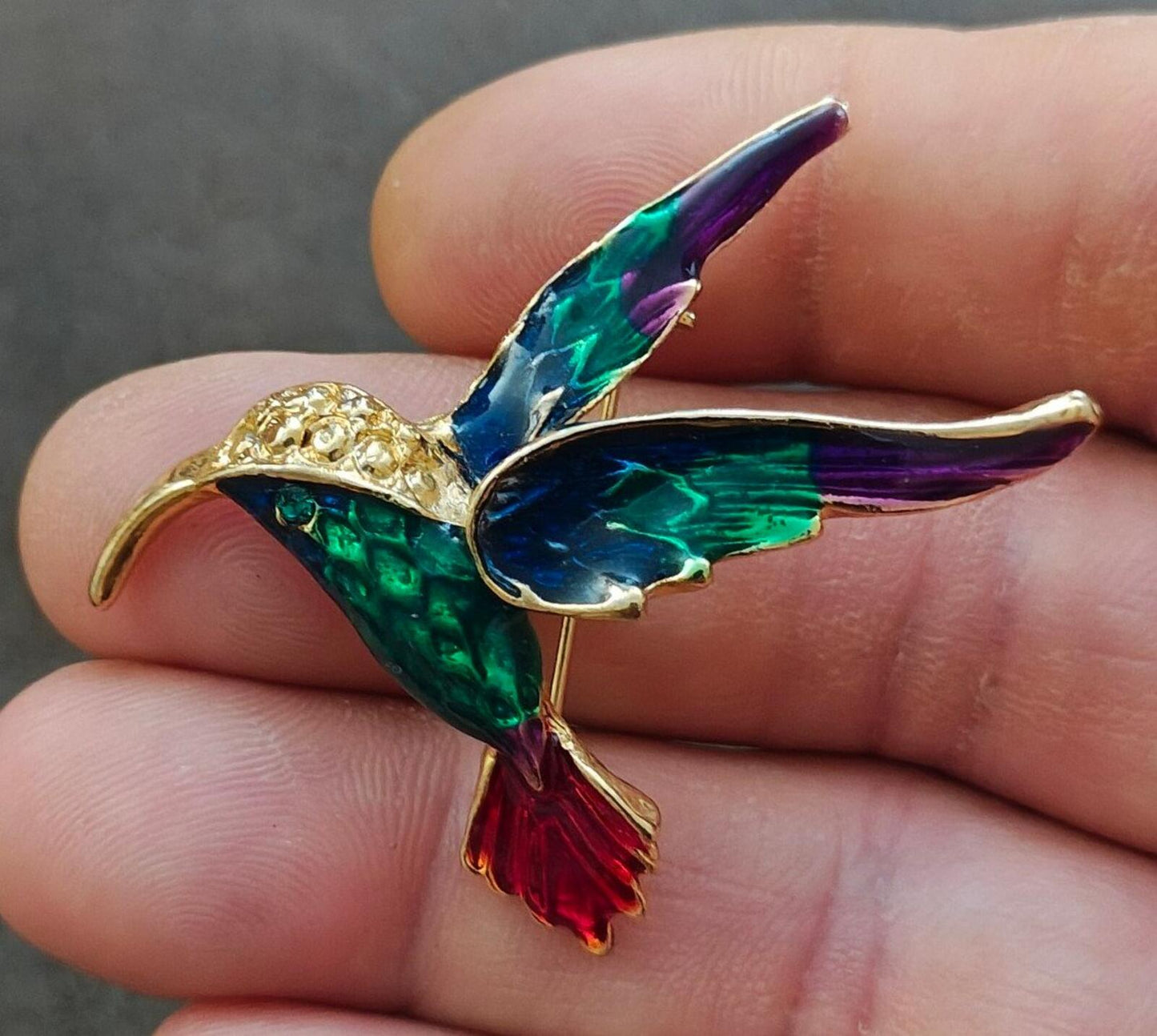 1980s Hummingbird Gold Tone Enamel Pin Brooch