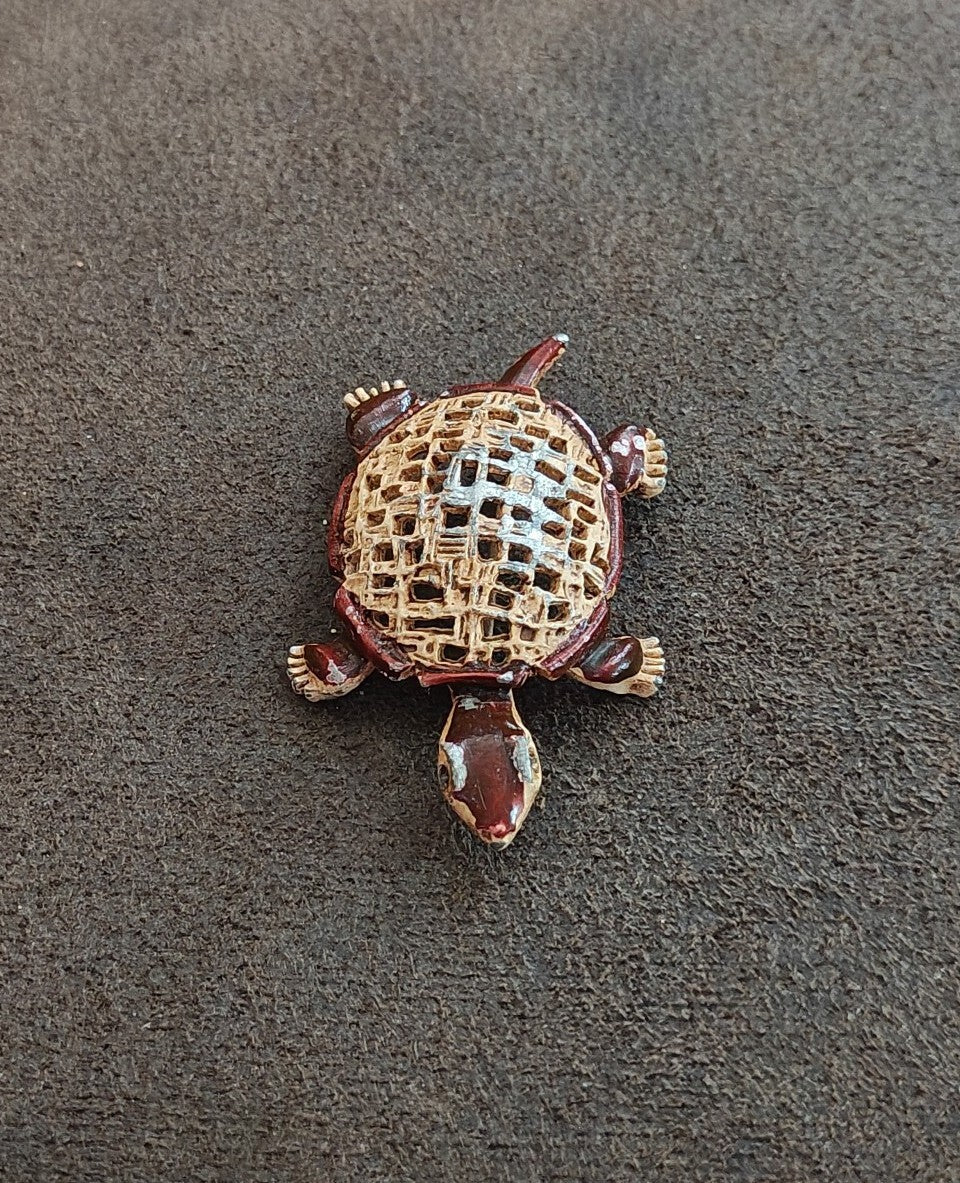 1950s Woven Straw Style Turtle Metal Enamel Brooch Pin