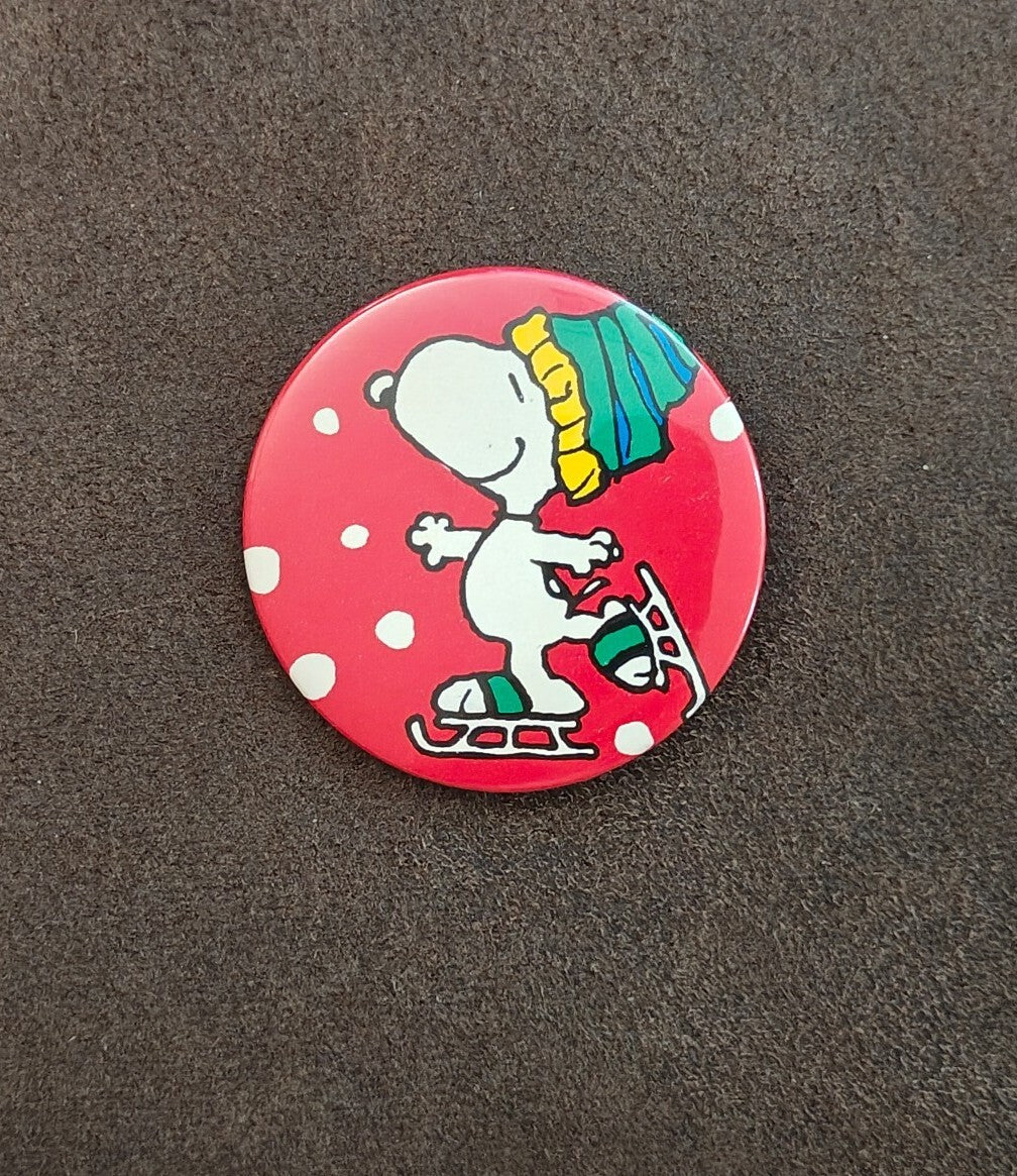 1980s Peanuts Snoopy Ice Skating Holiday Pinback Button